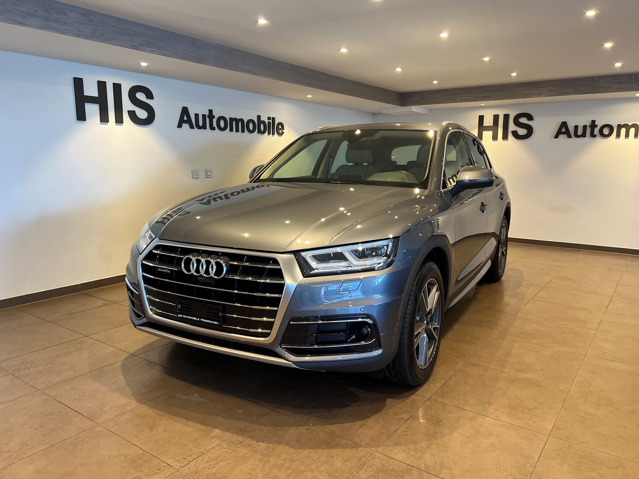 AUDI Q5 2.0 TFSI Design qu. S-Tronic