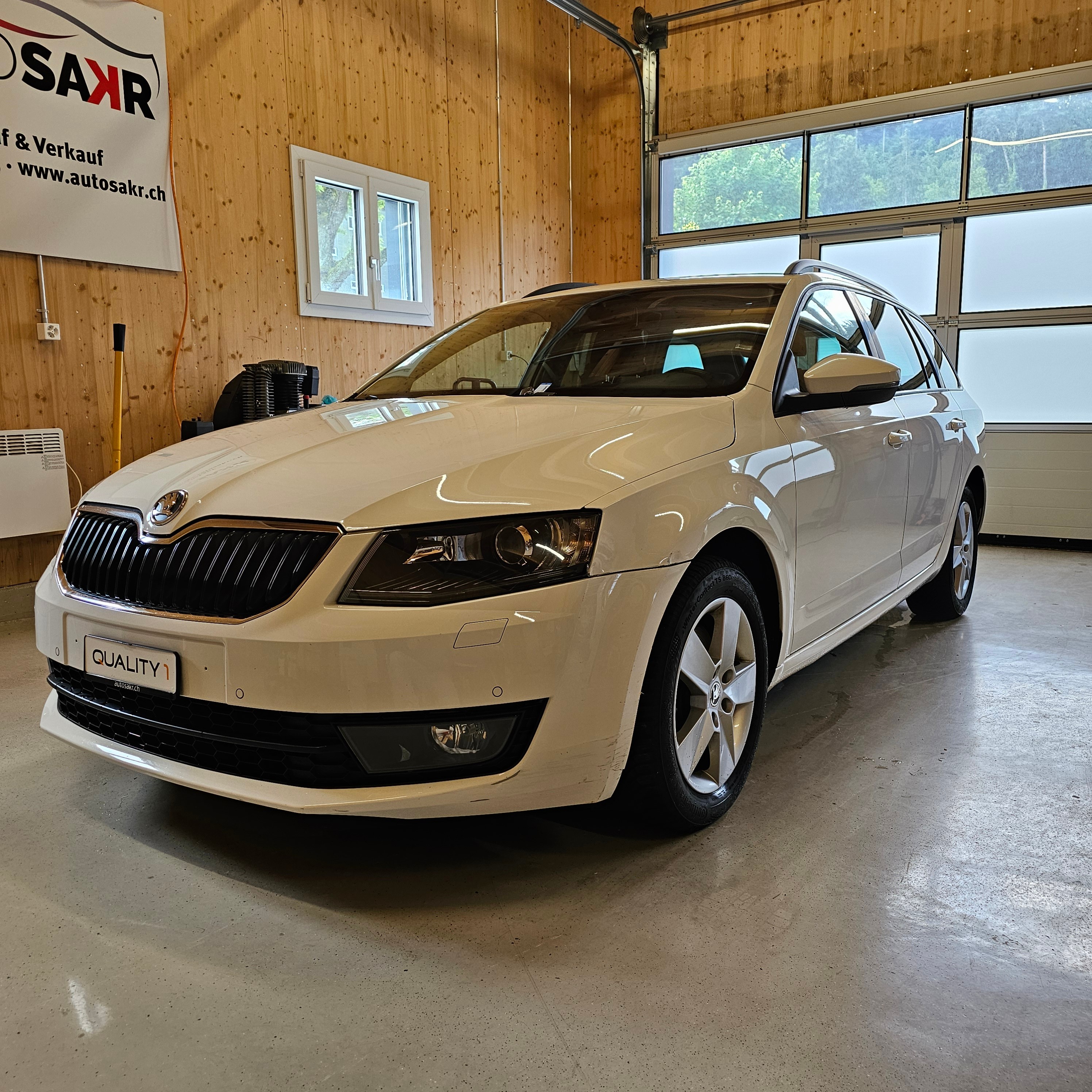 SKODA Octavia Combi 1.8 TSI Ambition DSG