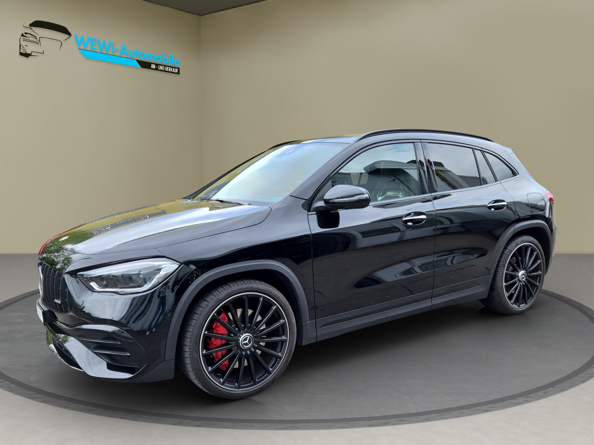 MERCEDES-BENZ GLA 45 S AMG 4Matic+ 8G-Speedshift DCT