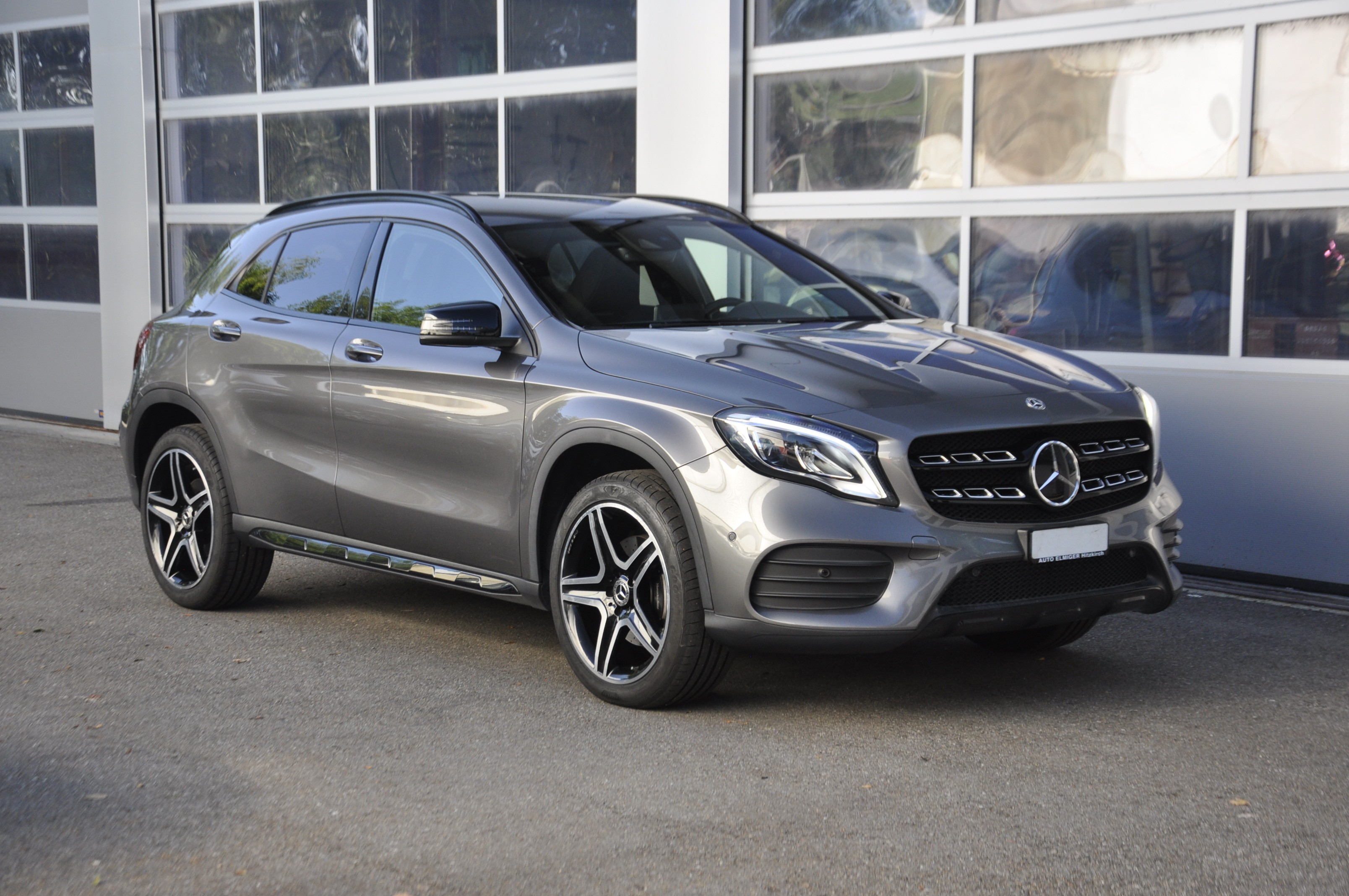 MERCEDES-BENZ GLA 220 AMG Line 4Matic 7G-DCT