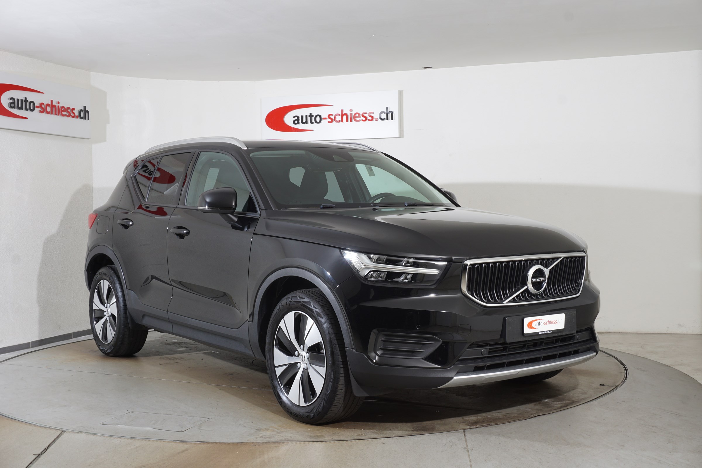 VOLVO XC40 T3 Momentum