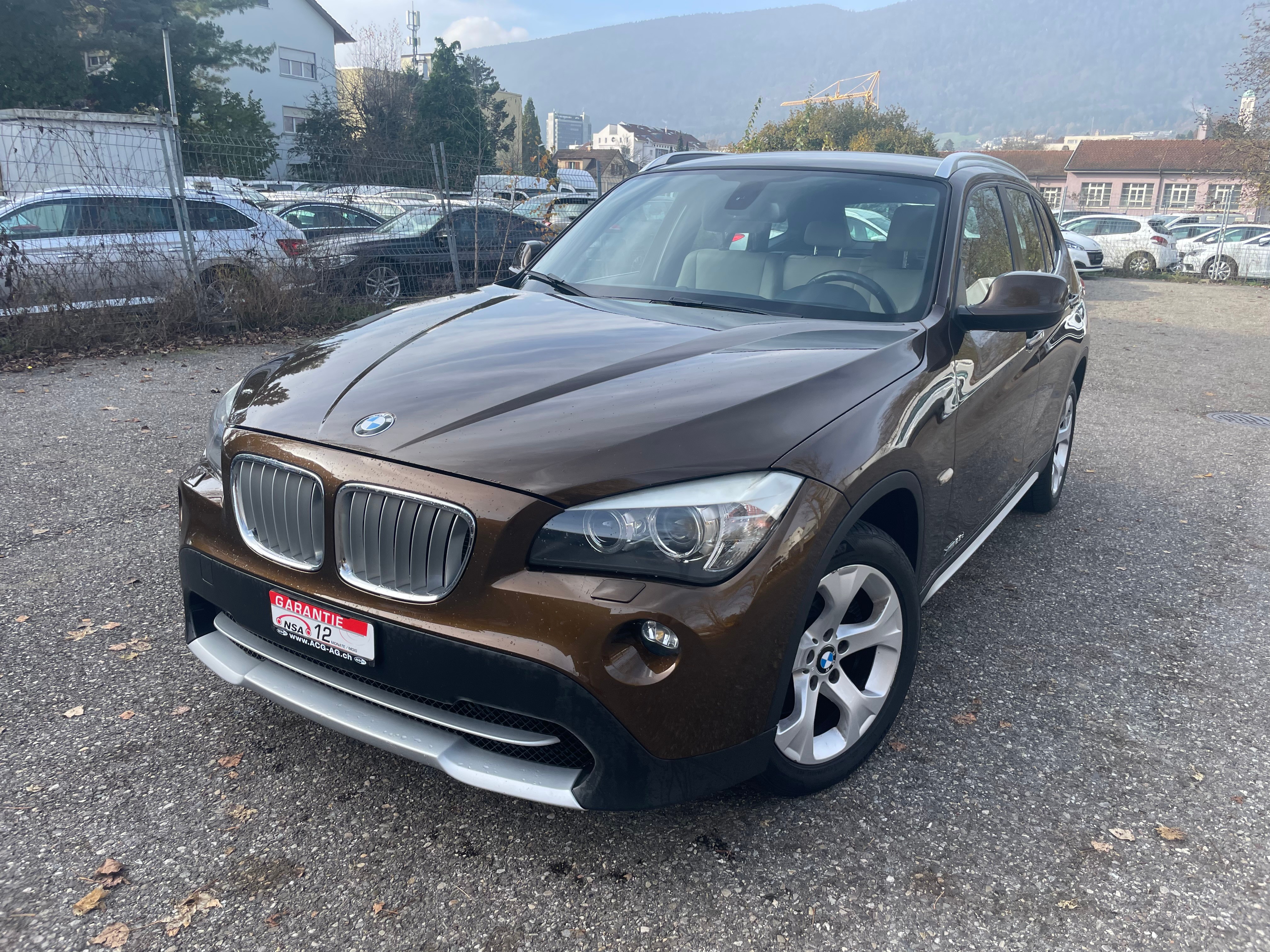 BMW X1 xDrive 23d Steptronic * Leder * Gr. Navi * Tempomat * PDC H * Sitzmemory * Frisch Ab MFK