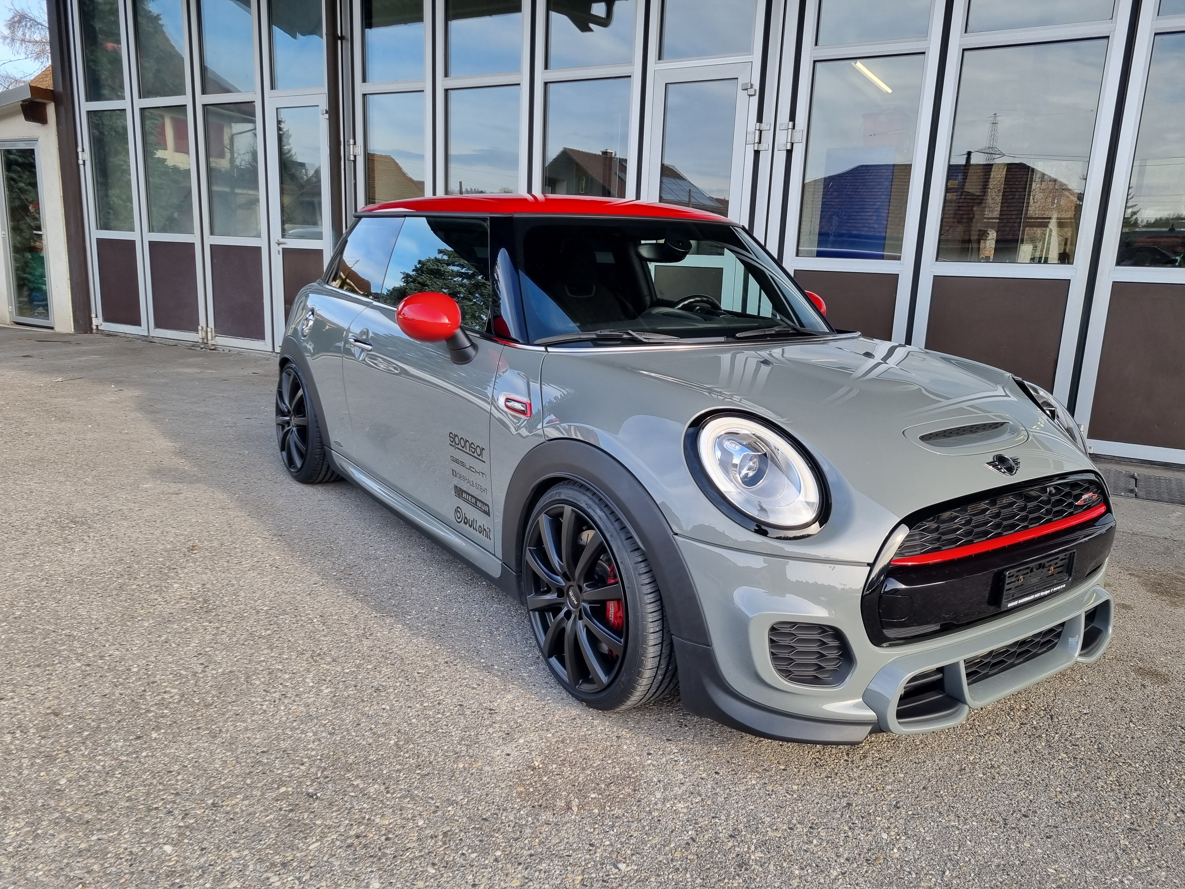 MINI Cooper John Cooper Works