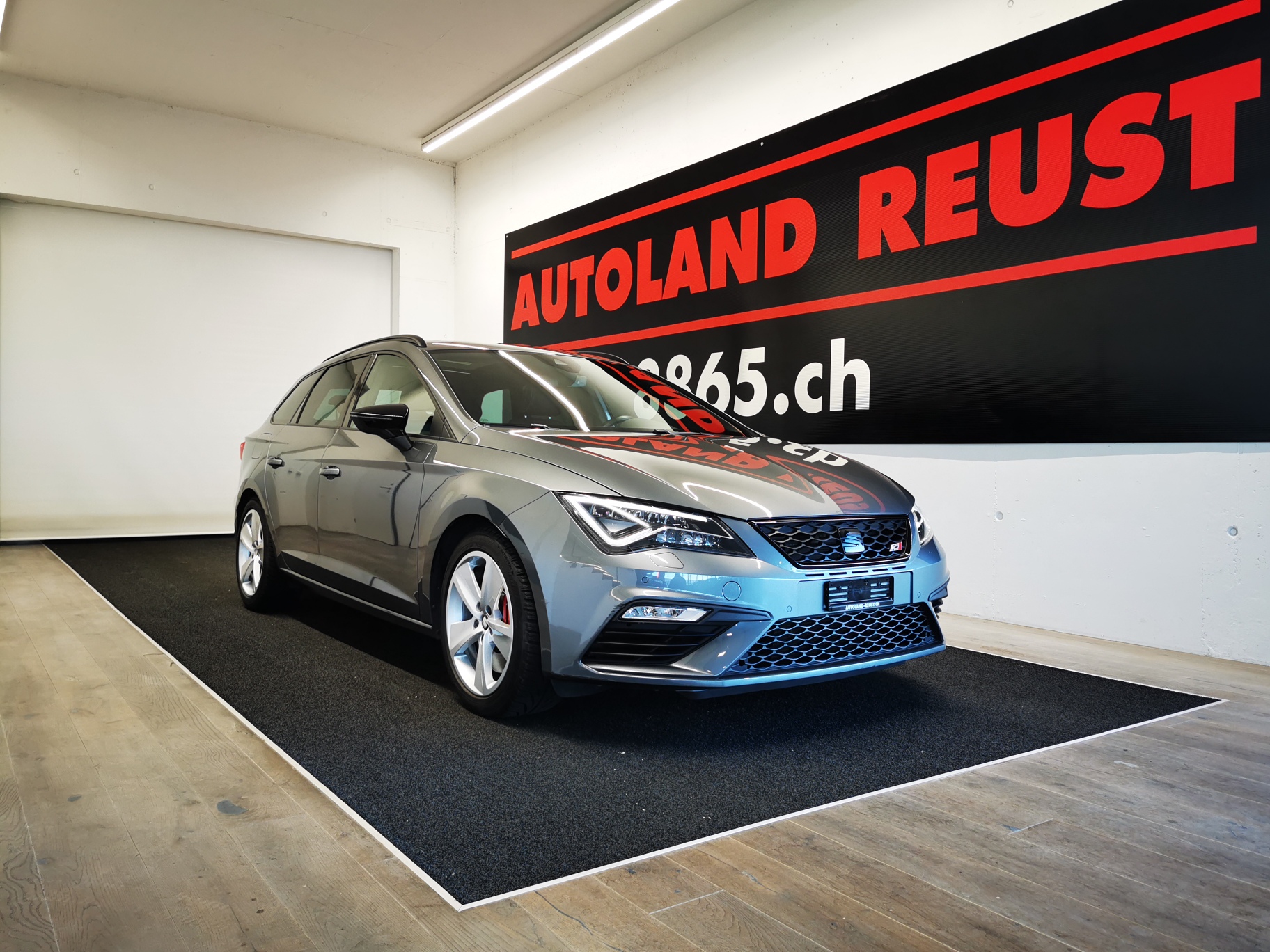 SEAT Leon ST 2.0 TSI Cupra 300 4 Drive DSG