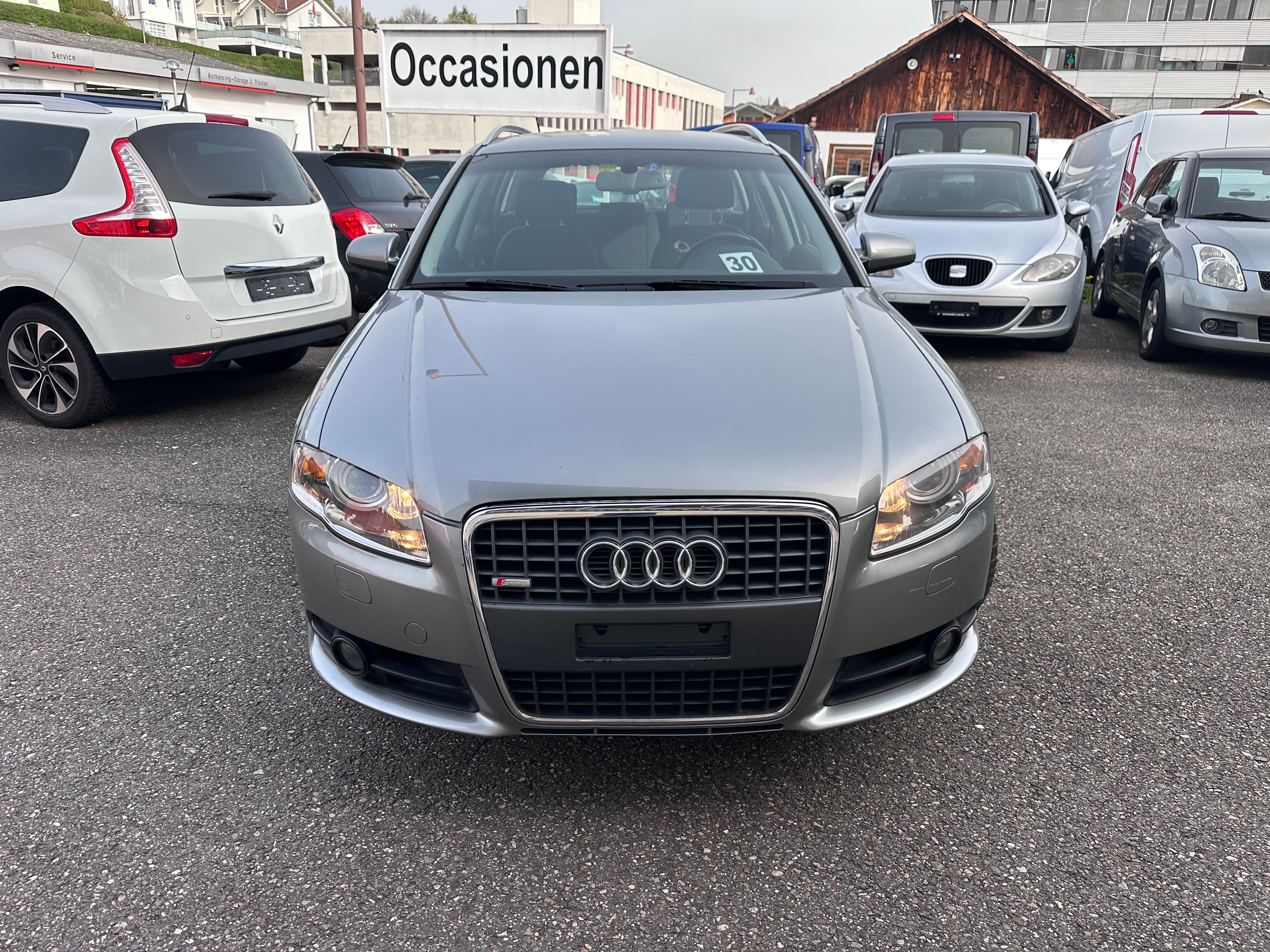 AUDI A4 Avant 2.0 Turbo FSI quattro