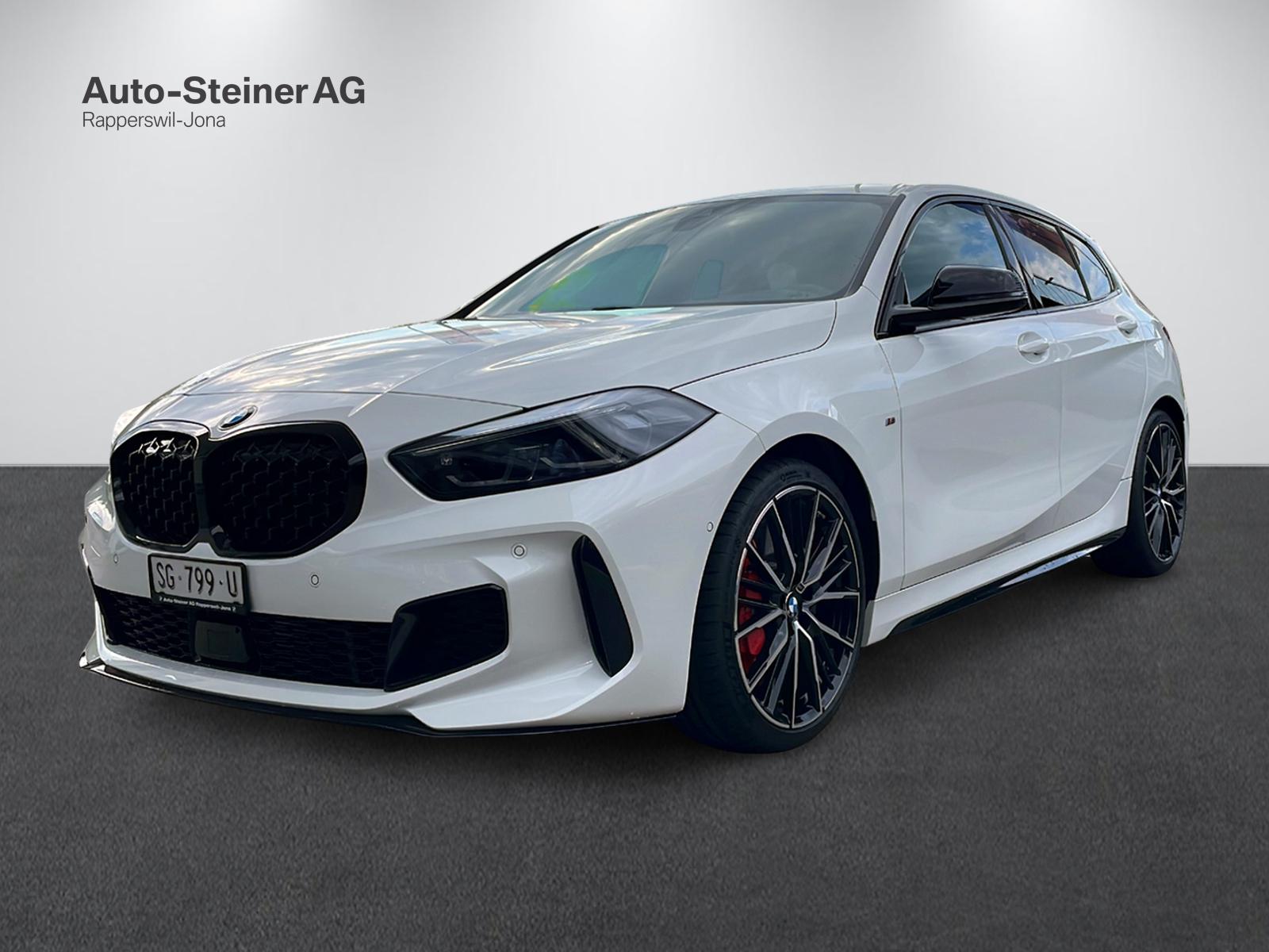 BMW M135i xDrive Steptronic