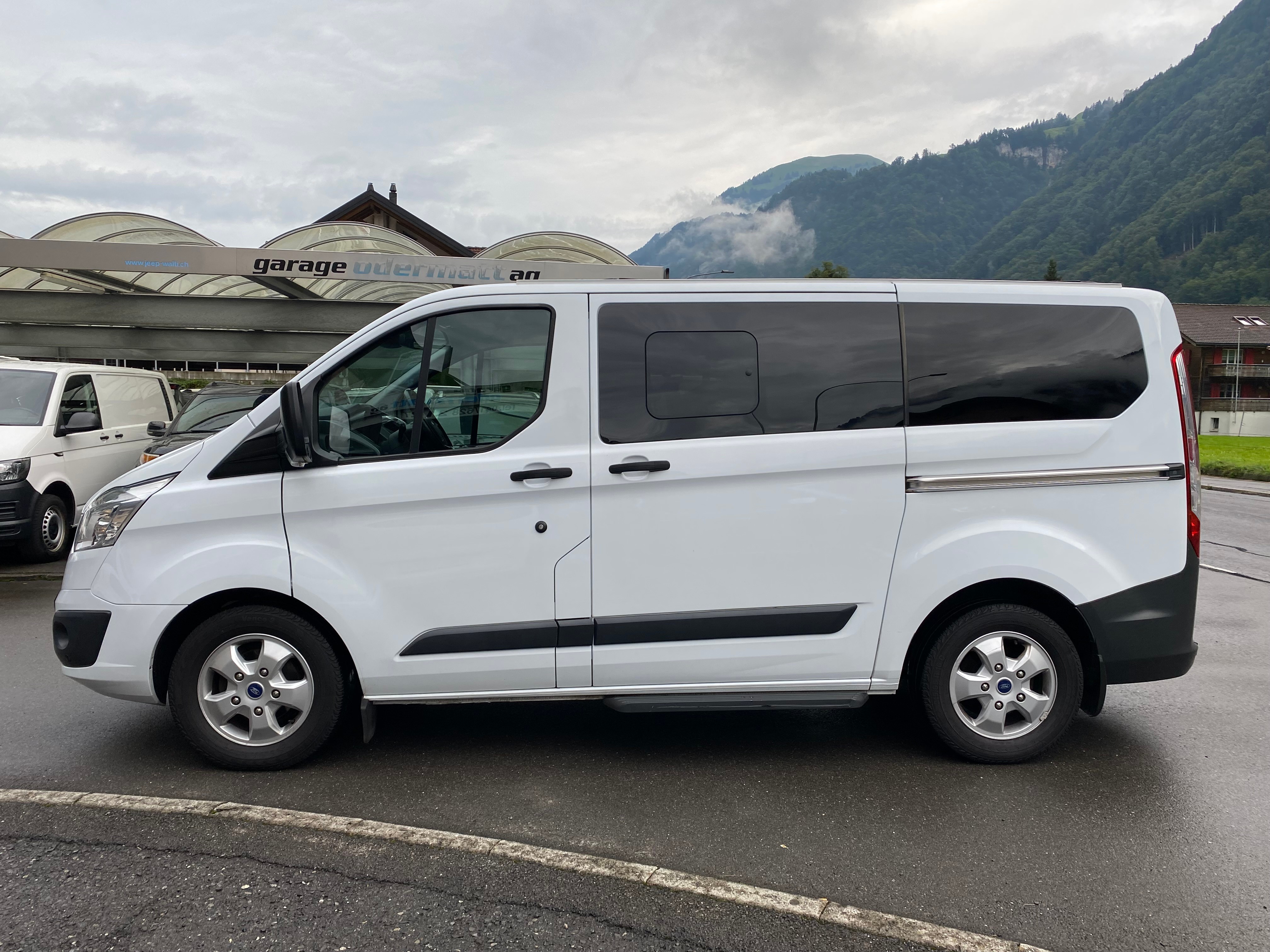 FORD Tourneo Custom 310 L1H1 Trend SelectShift A