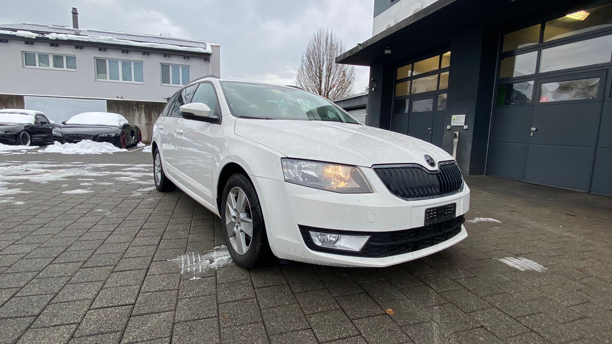 SKODA Octavia Combi 1.2 TSI Active