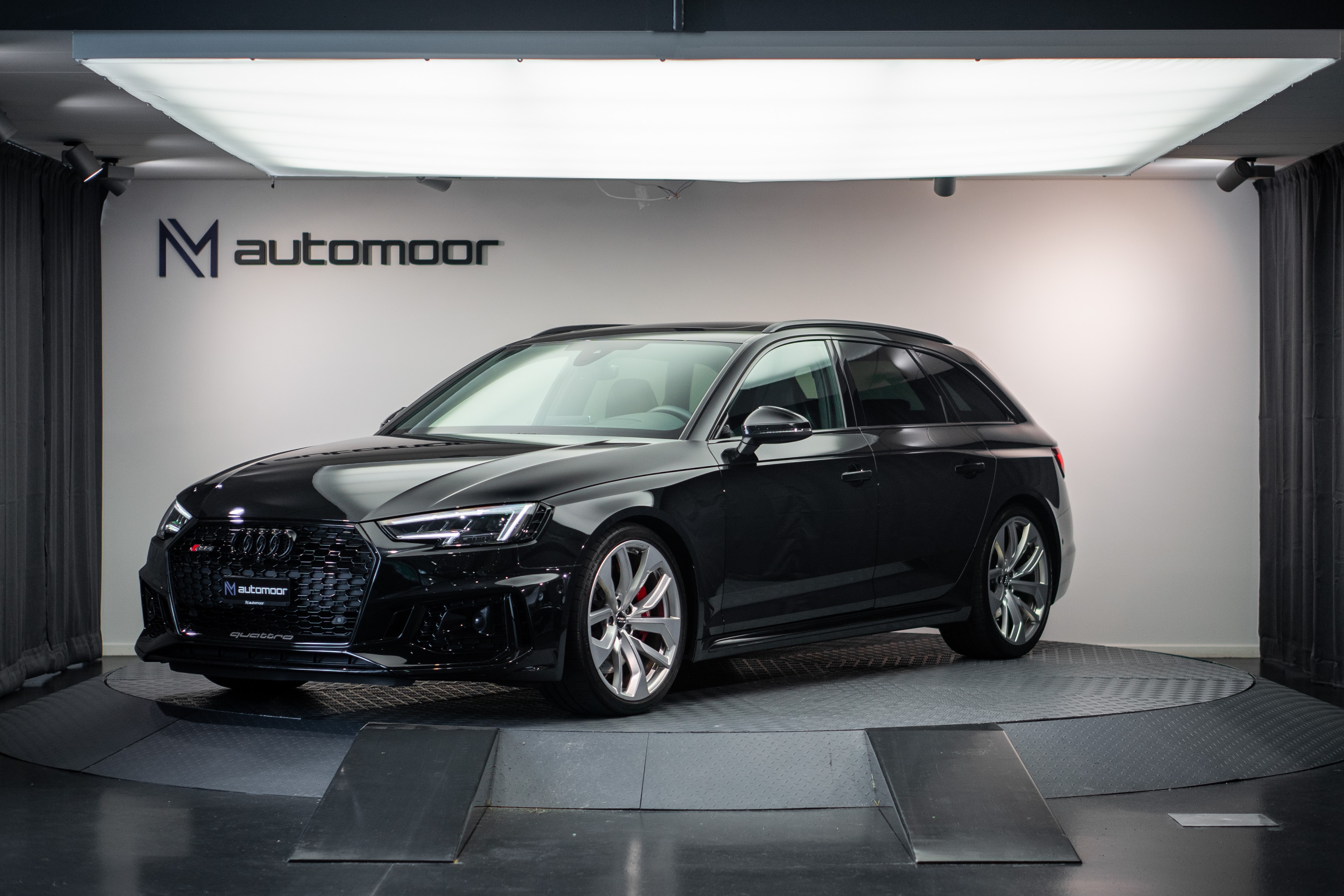 AUDI RS4 Avant 2.9 TFSI quattro tiptronic