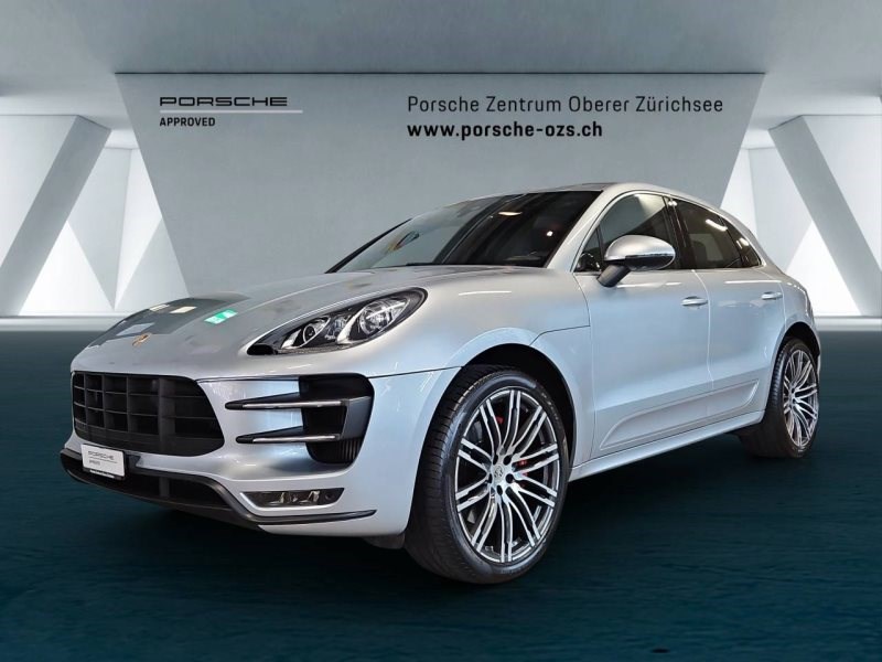 PORSCHE MACAN Turbo