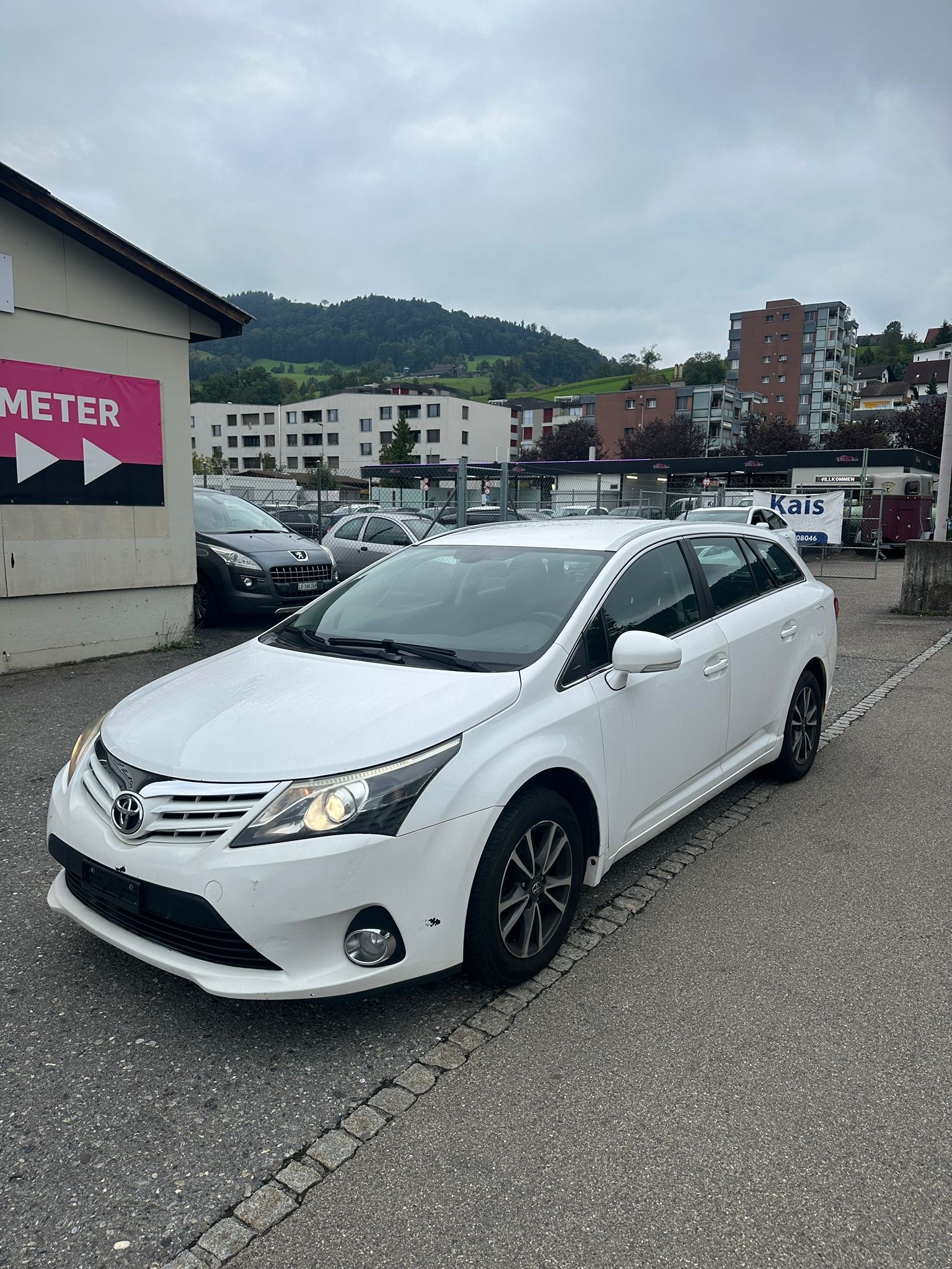 TOYOTA Avensis Sportswagon 2.0 Linea Luna Multidrive