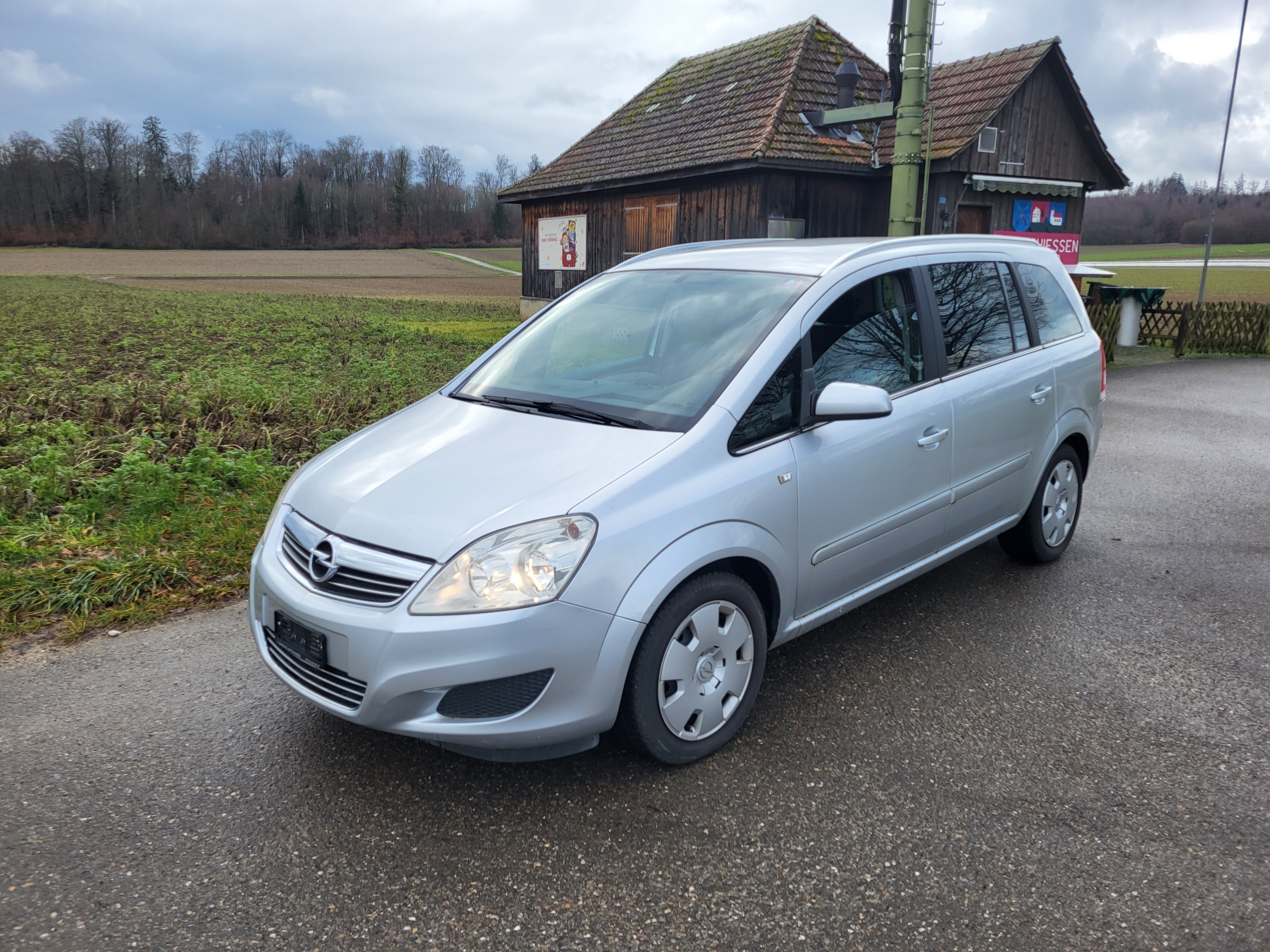 OPEL Zafira 2.2i 16V Enjoy