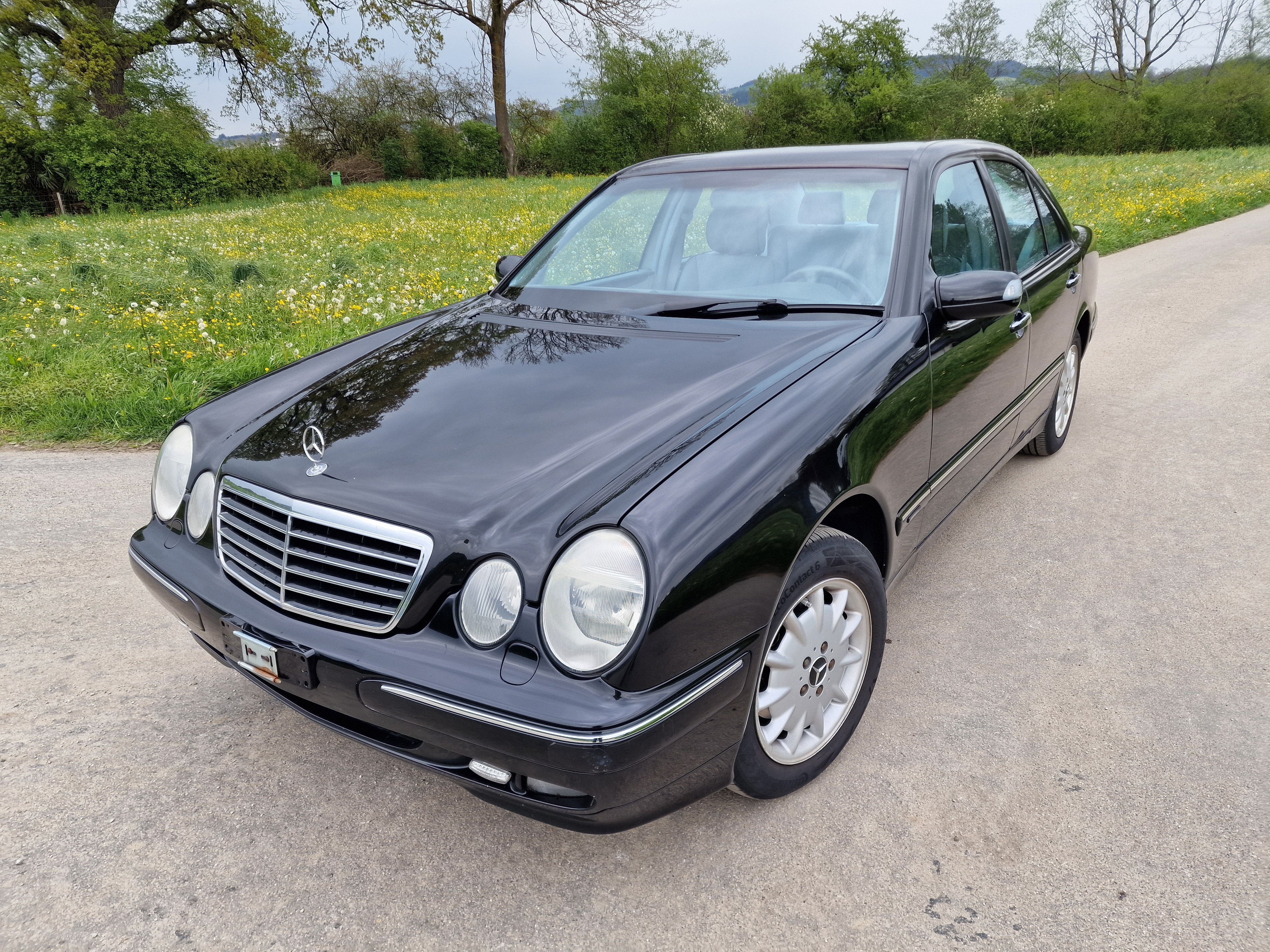 MERCEDES-BENZ E 320 Avantgarde 4-Matic Automatic