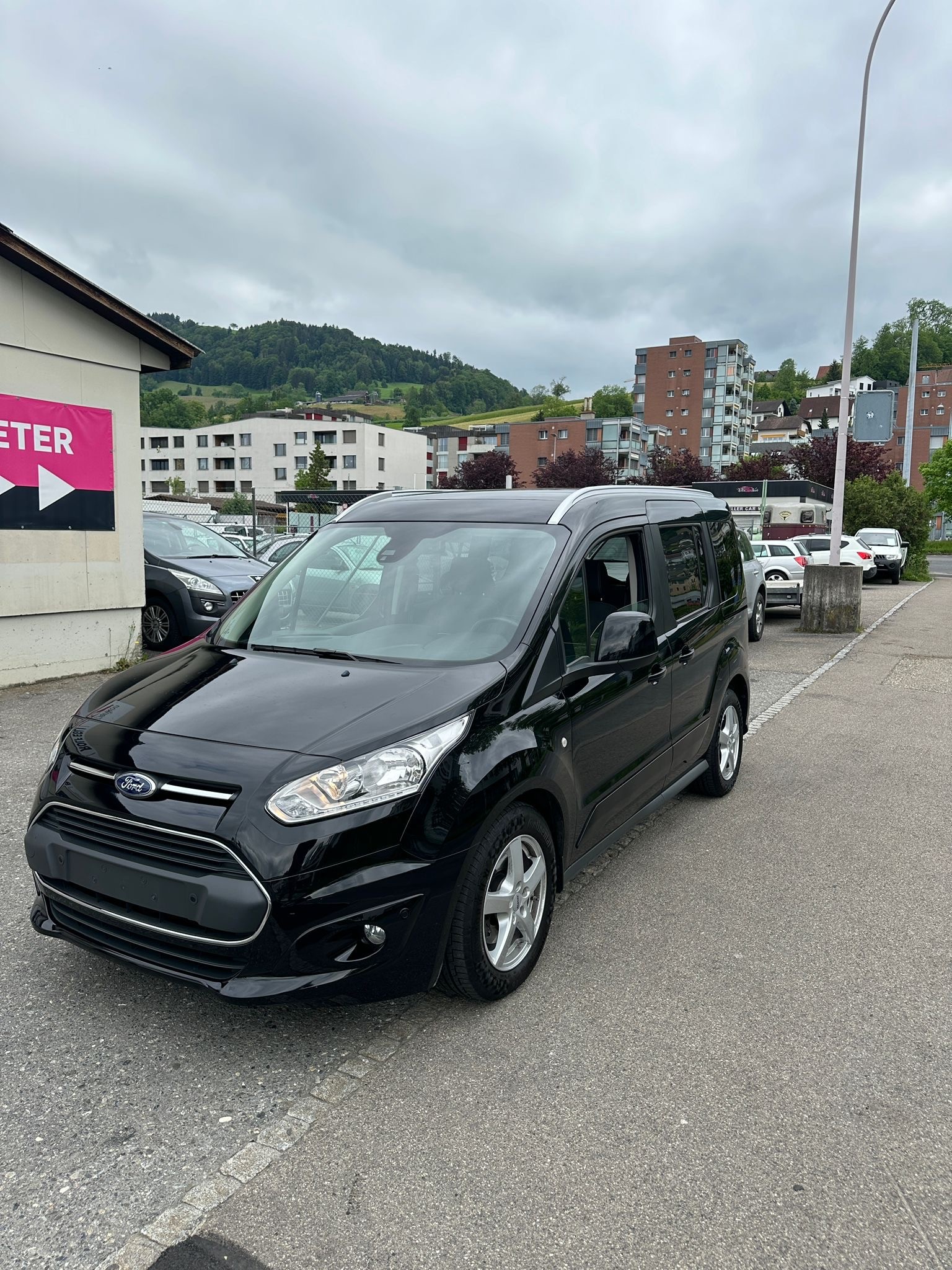 FORD Tourneo Connect 1.0 SCTi Trend
