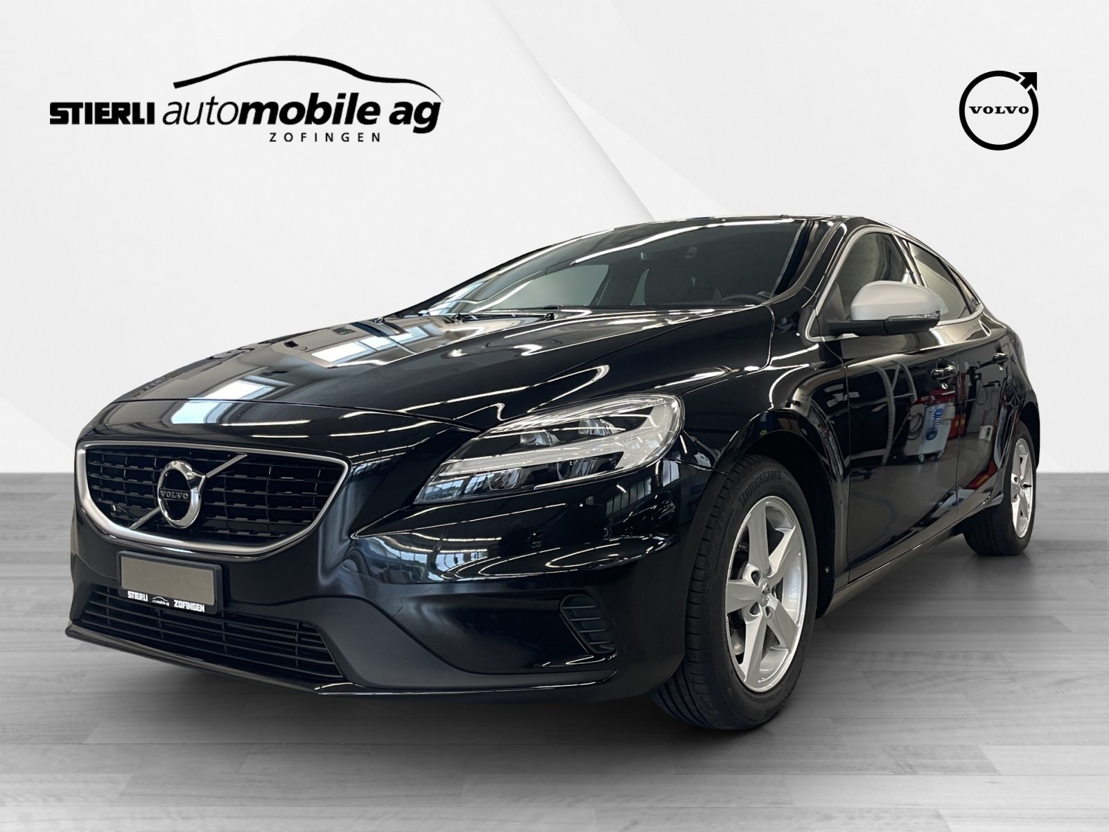 VOLVO V40 2.0 T3 R-Design S/S