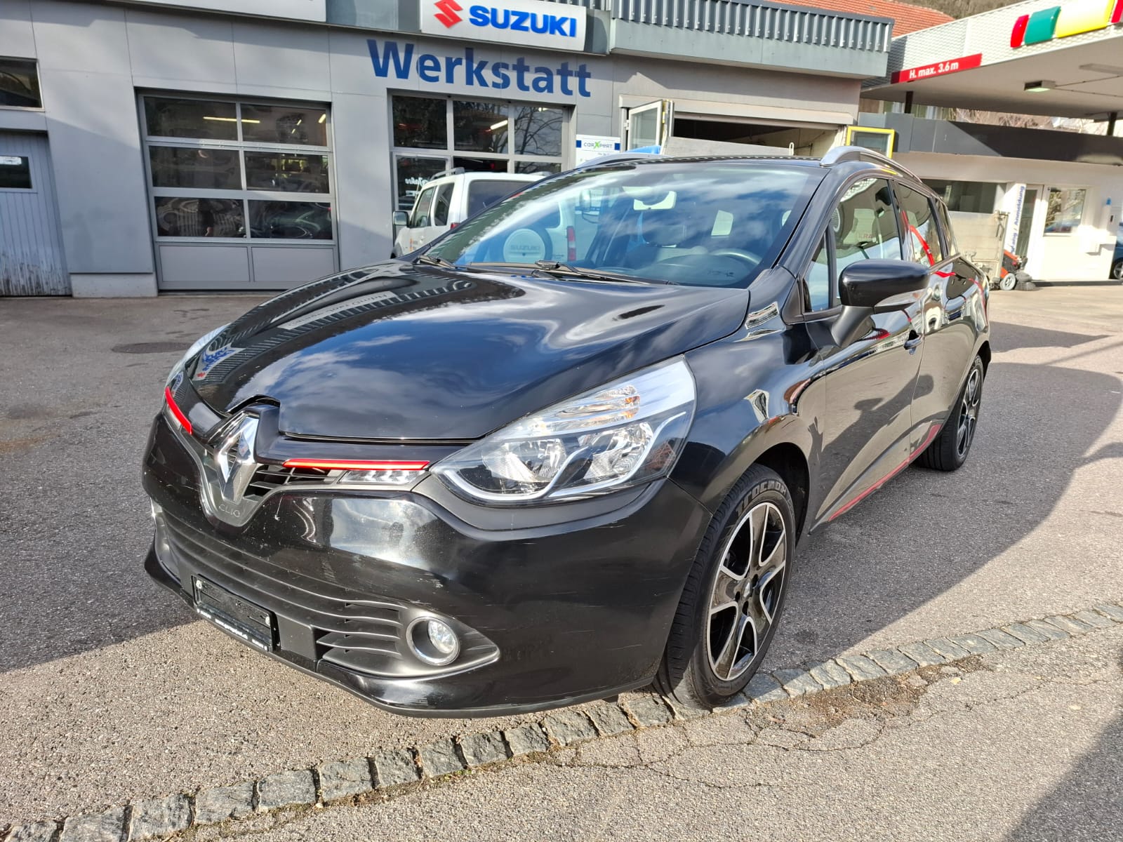 RENAULT Clio Grandtour 1.2 16V T Swiss Edition EDC