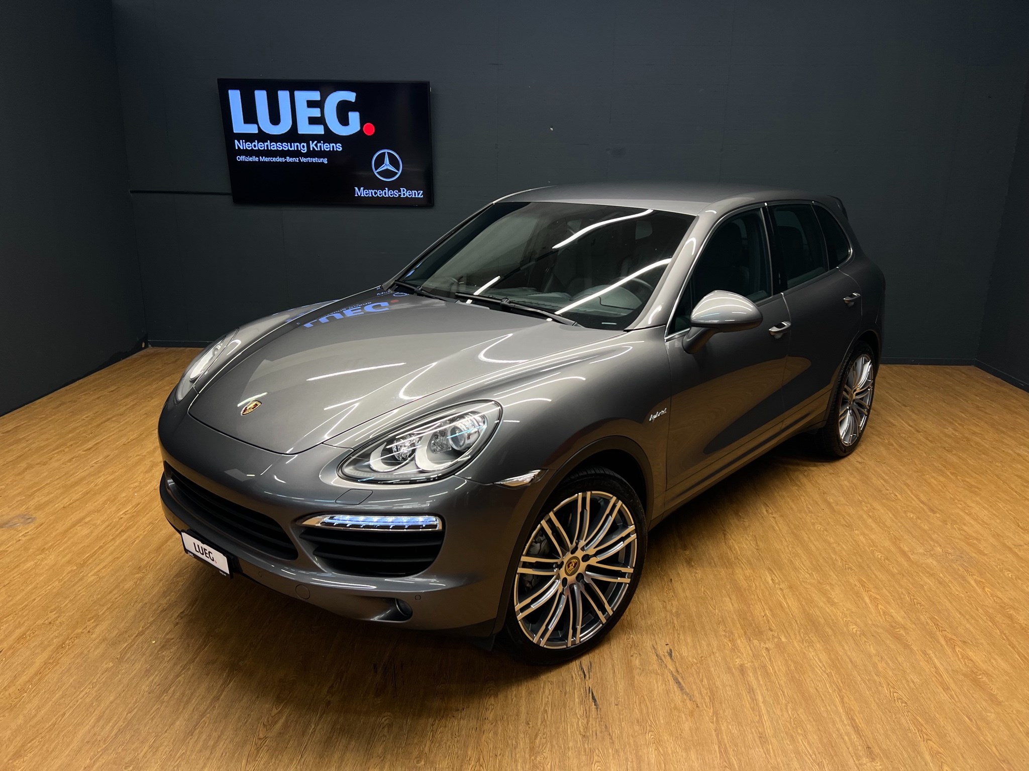 PORSCHE Cayenne S Hybrid