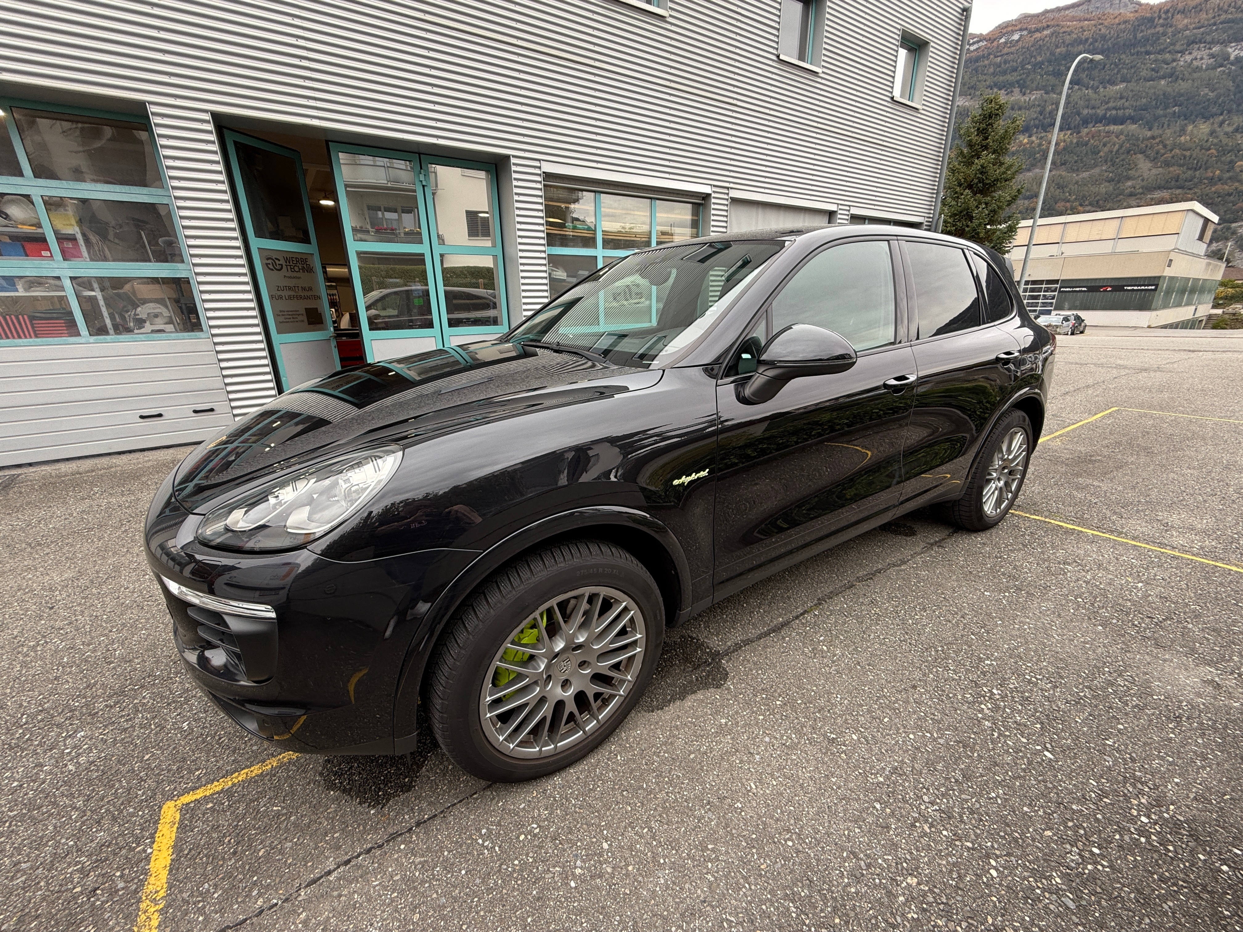 PORSCHE Cayenne S E-Hybrid