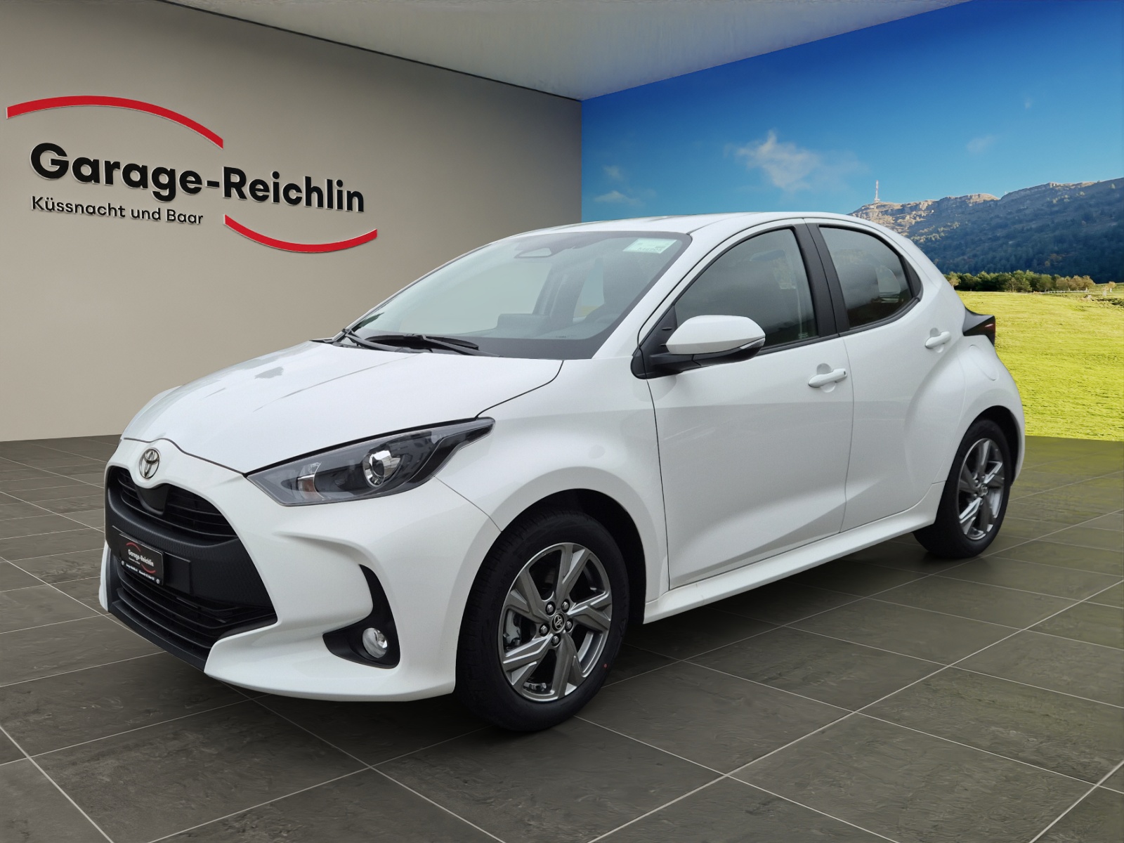 TOYOTA Yaris 1.5 VVT-i HSD Trend