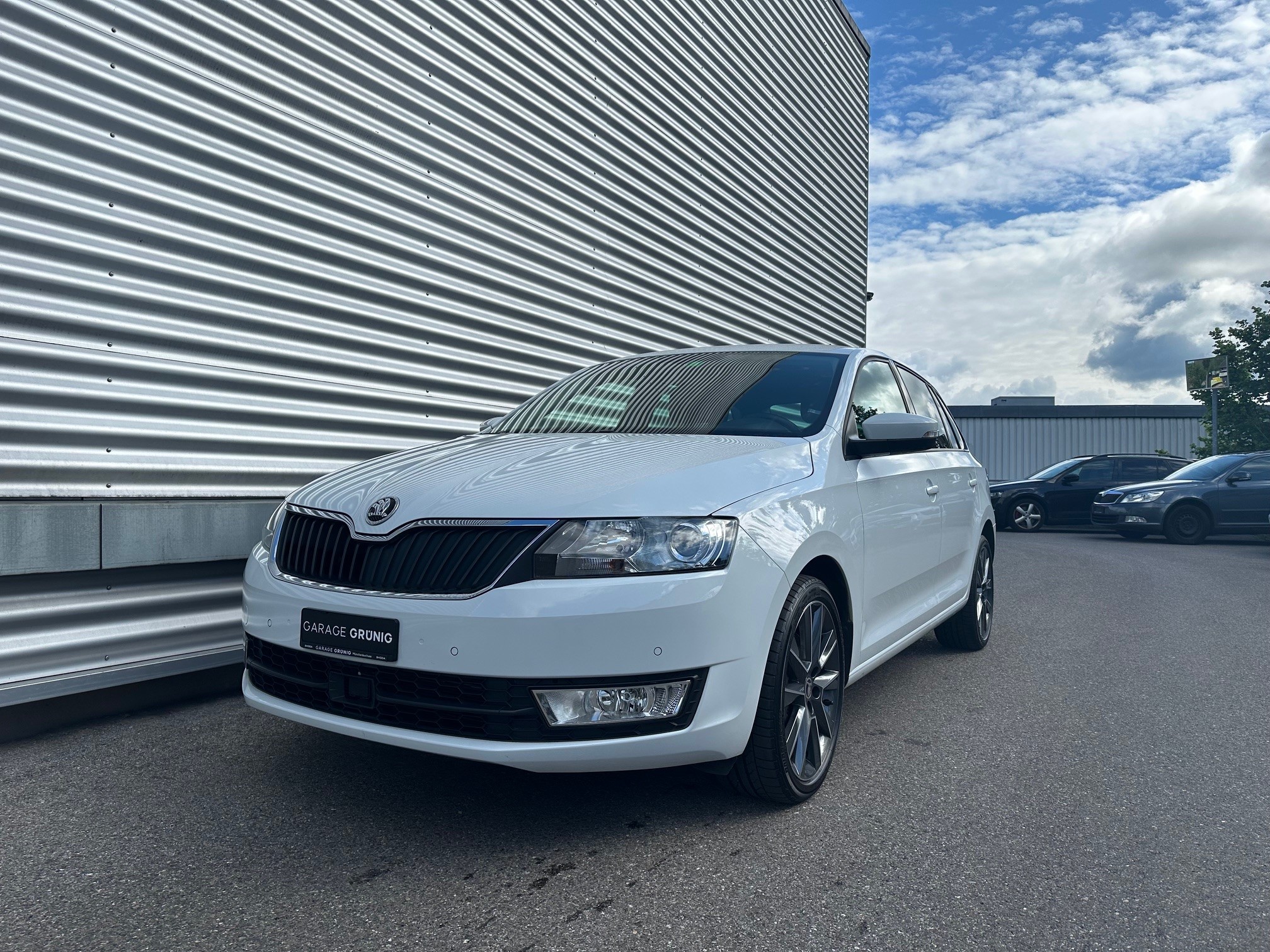 SKODA Rapid Spaceback 1.2 TSI Swiss Line 25