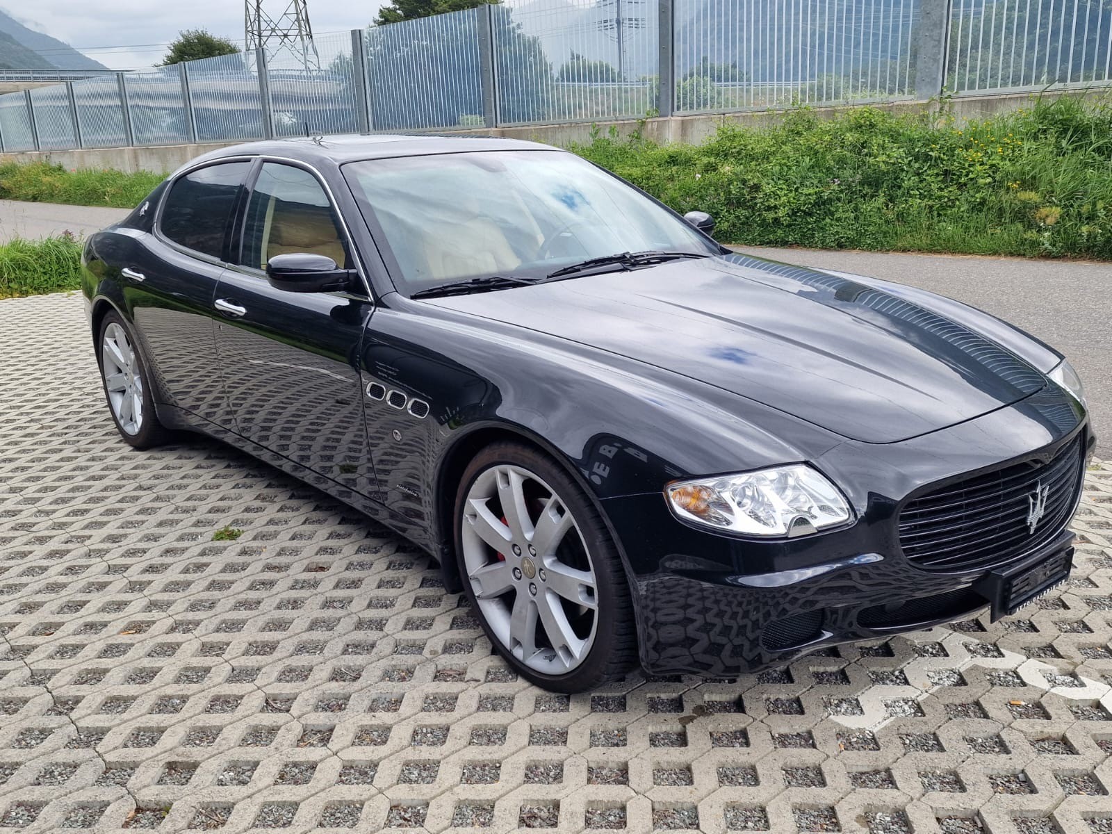 MASERATI Quattroporte 4.2 V8 DuoSelect