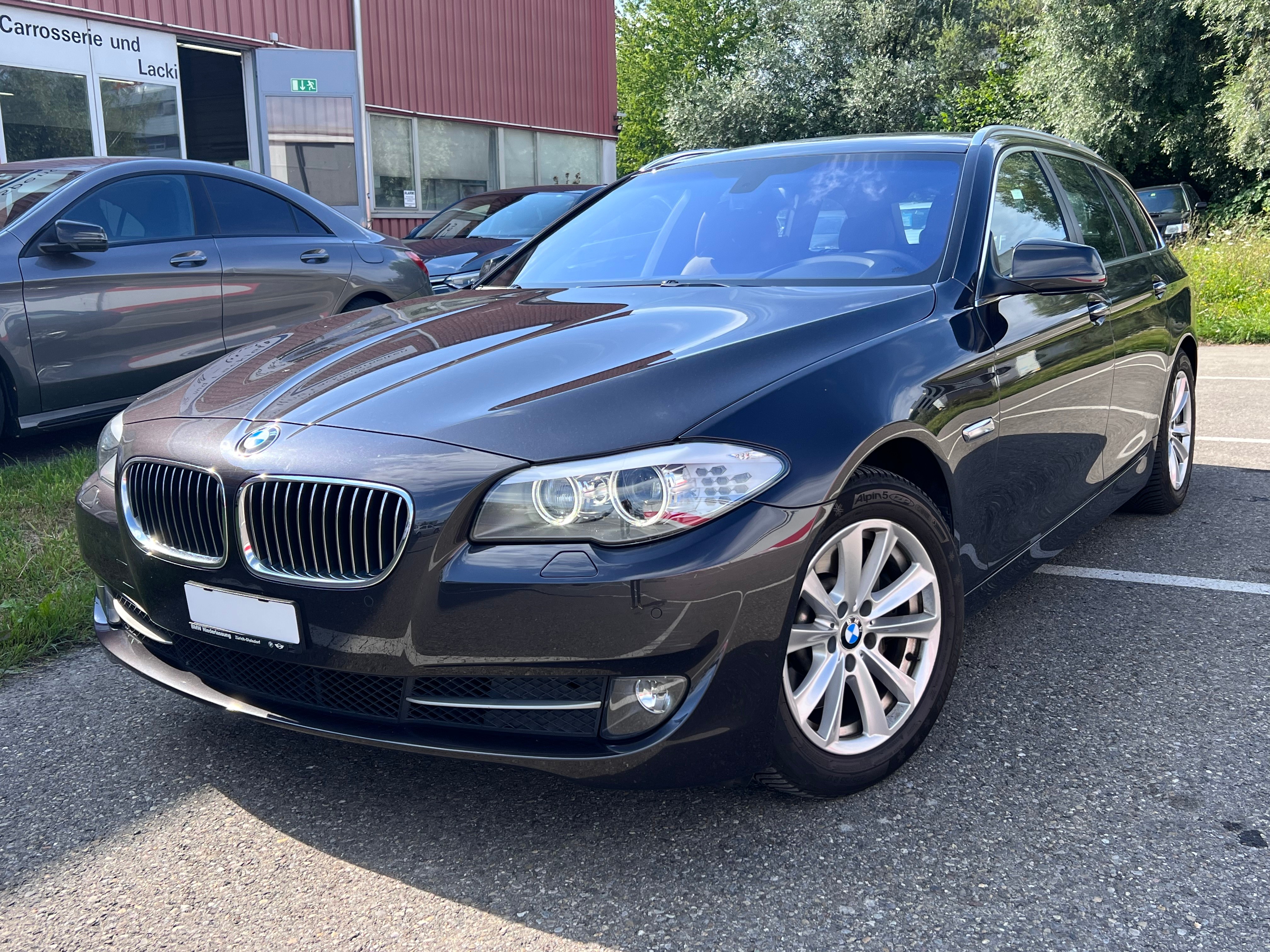 BMW 530d xDrive Touring Steptronic