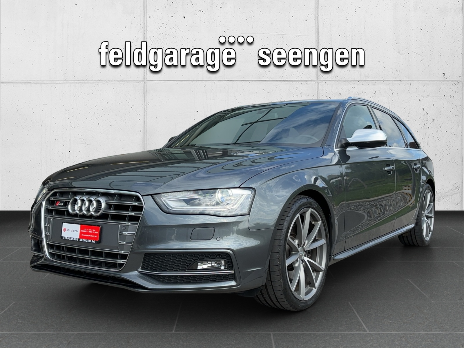 AUDI S4 Avant 3.0 TFSI quattro S-tronic mit Leder