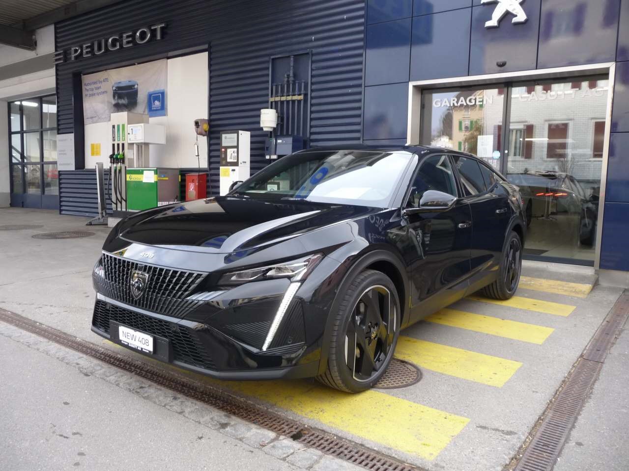 PEUGEOT 408 1.6 PHEV 225 GT