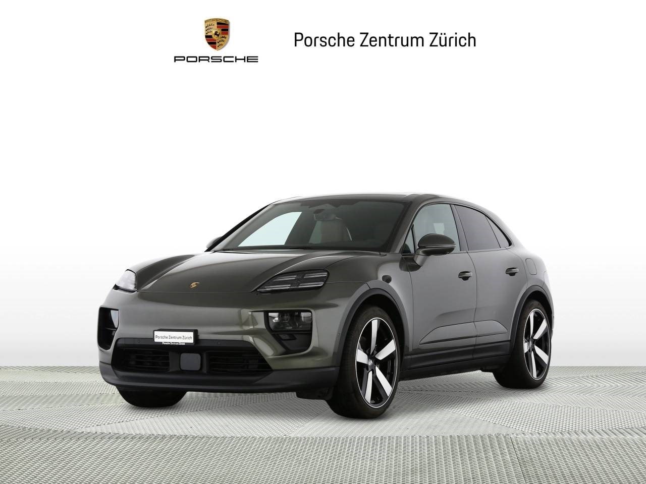 PORSCHE MACAN 4