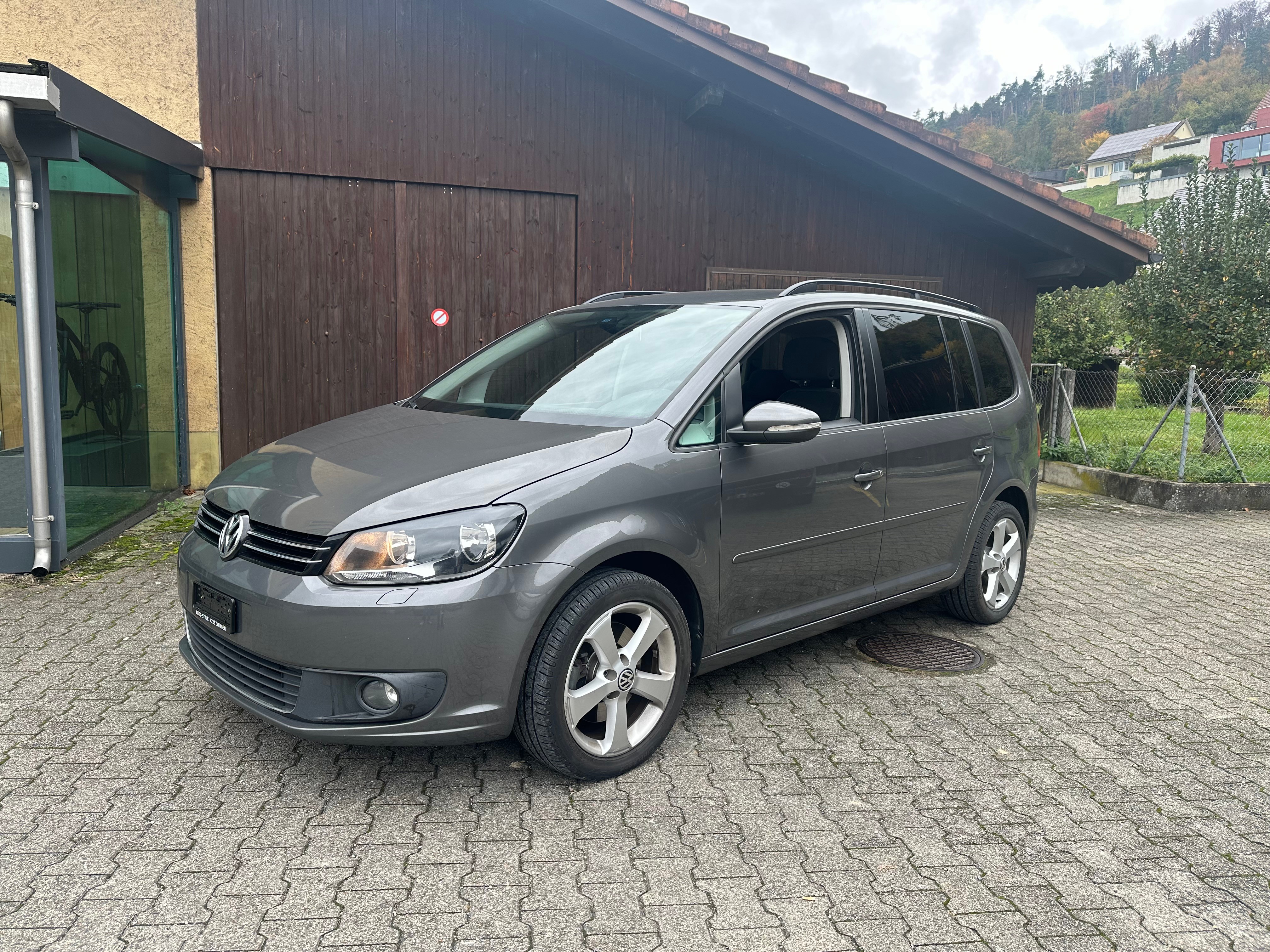 VW Touran 1.4 TSI Highline DSG