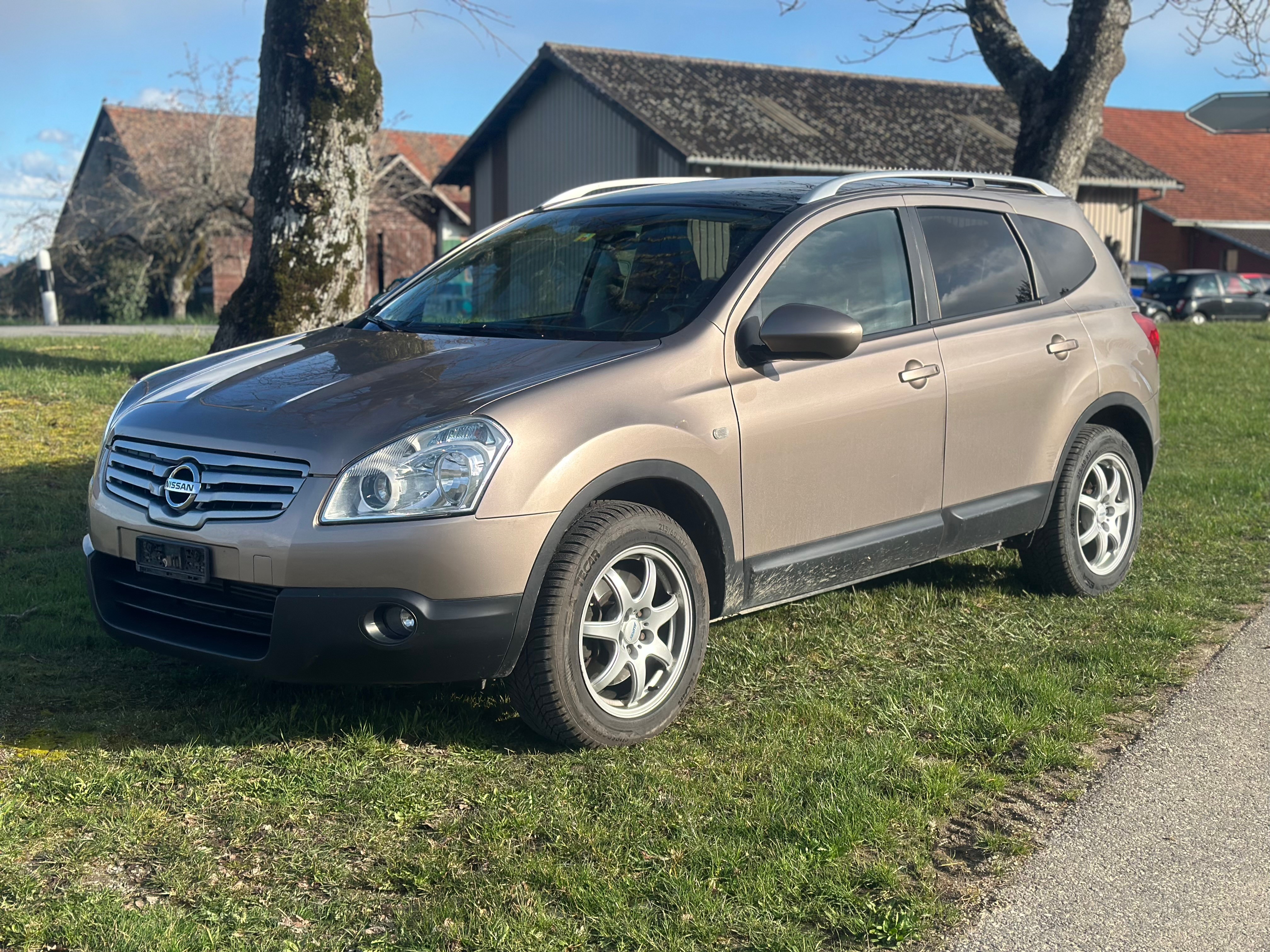 NISSAN Qashqai +2 2.0 dCi 4WD acenta