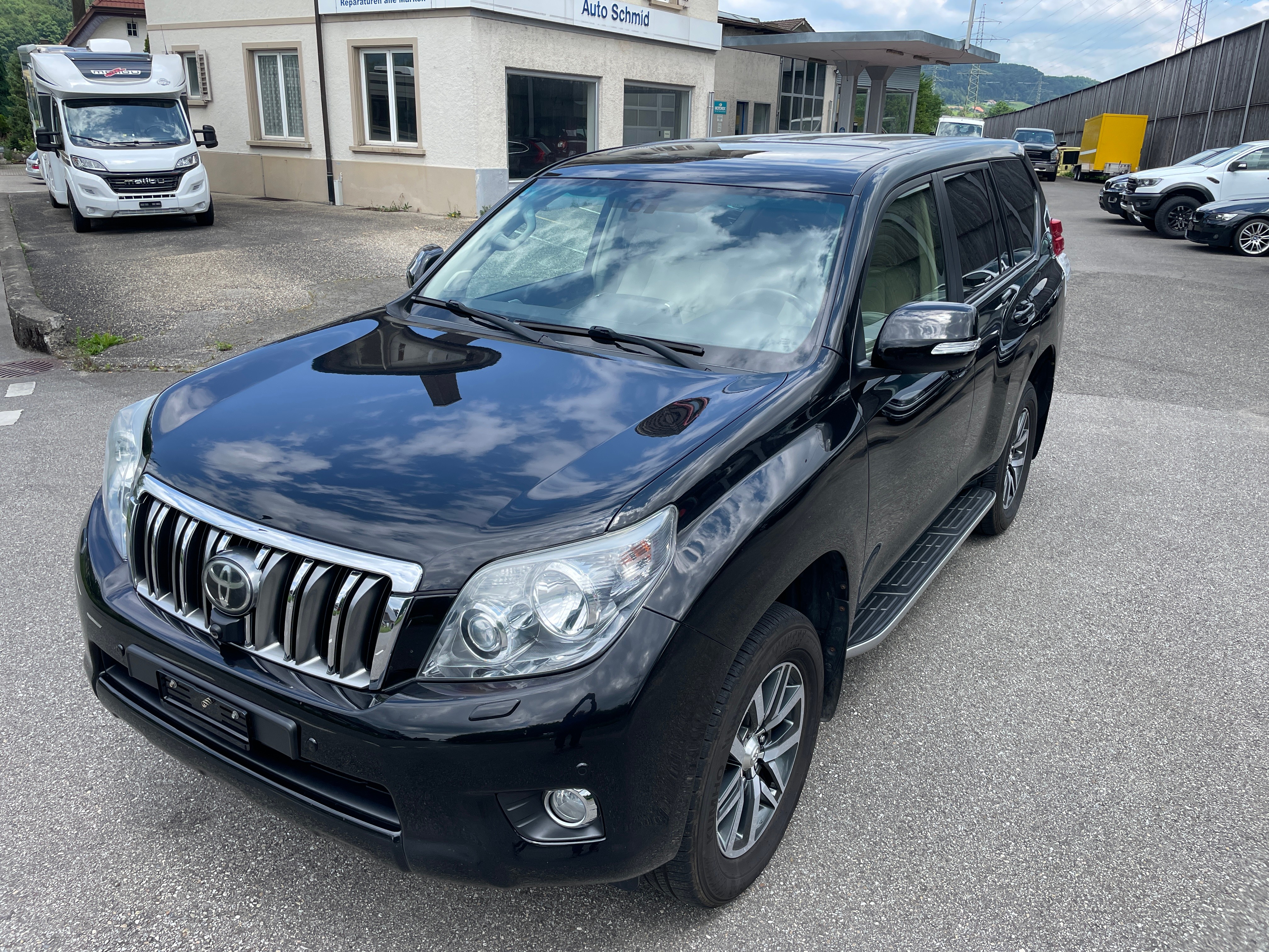 TOYOTA Land Cruiser 4.0 V6 Linea Sol Premium Automatic