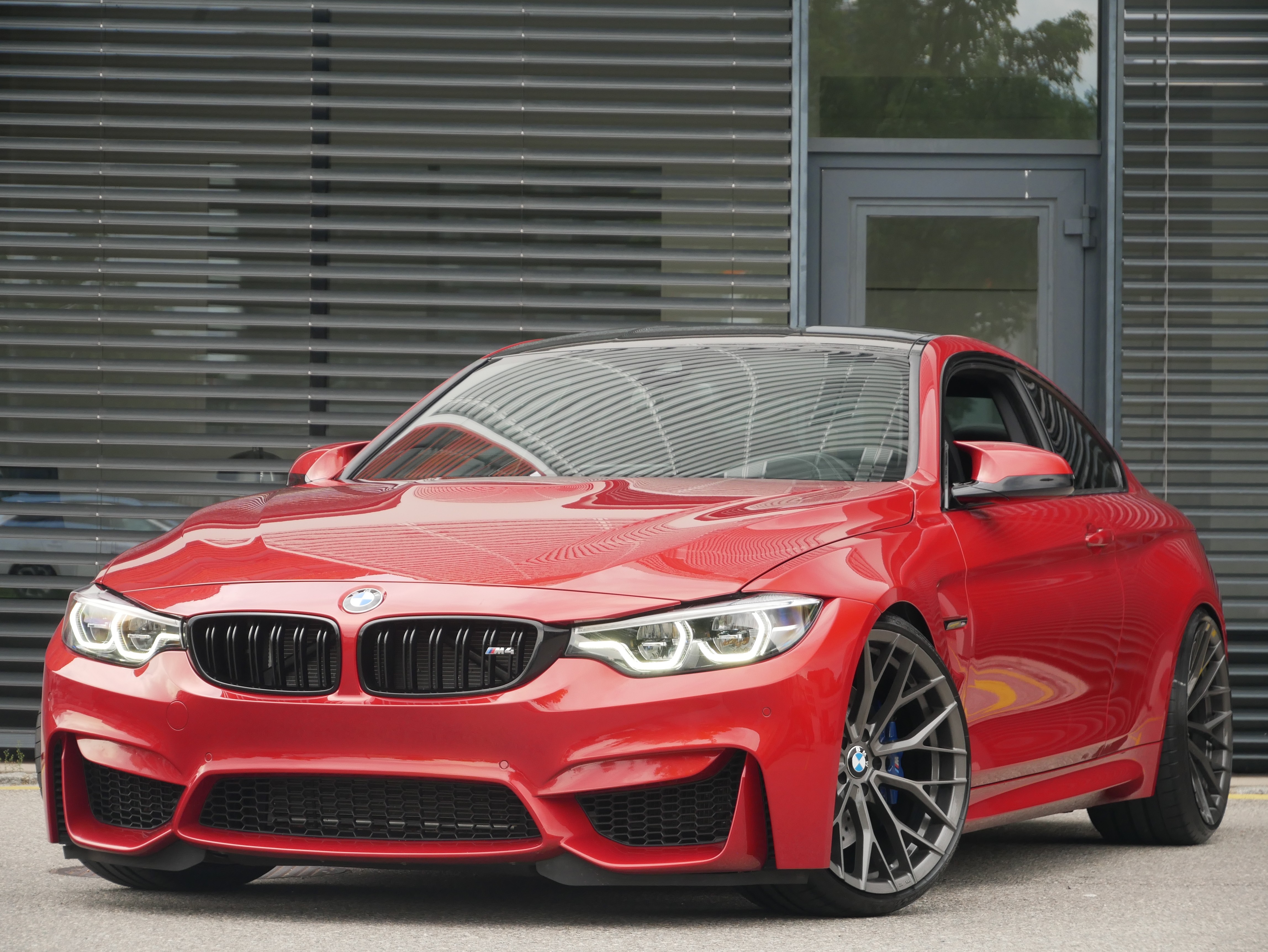 BMW M4 Coupé Competition DKG