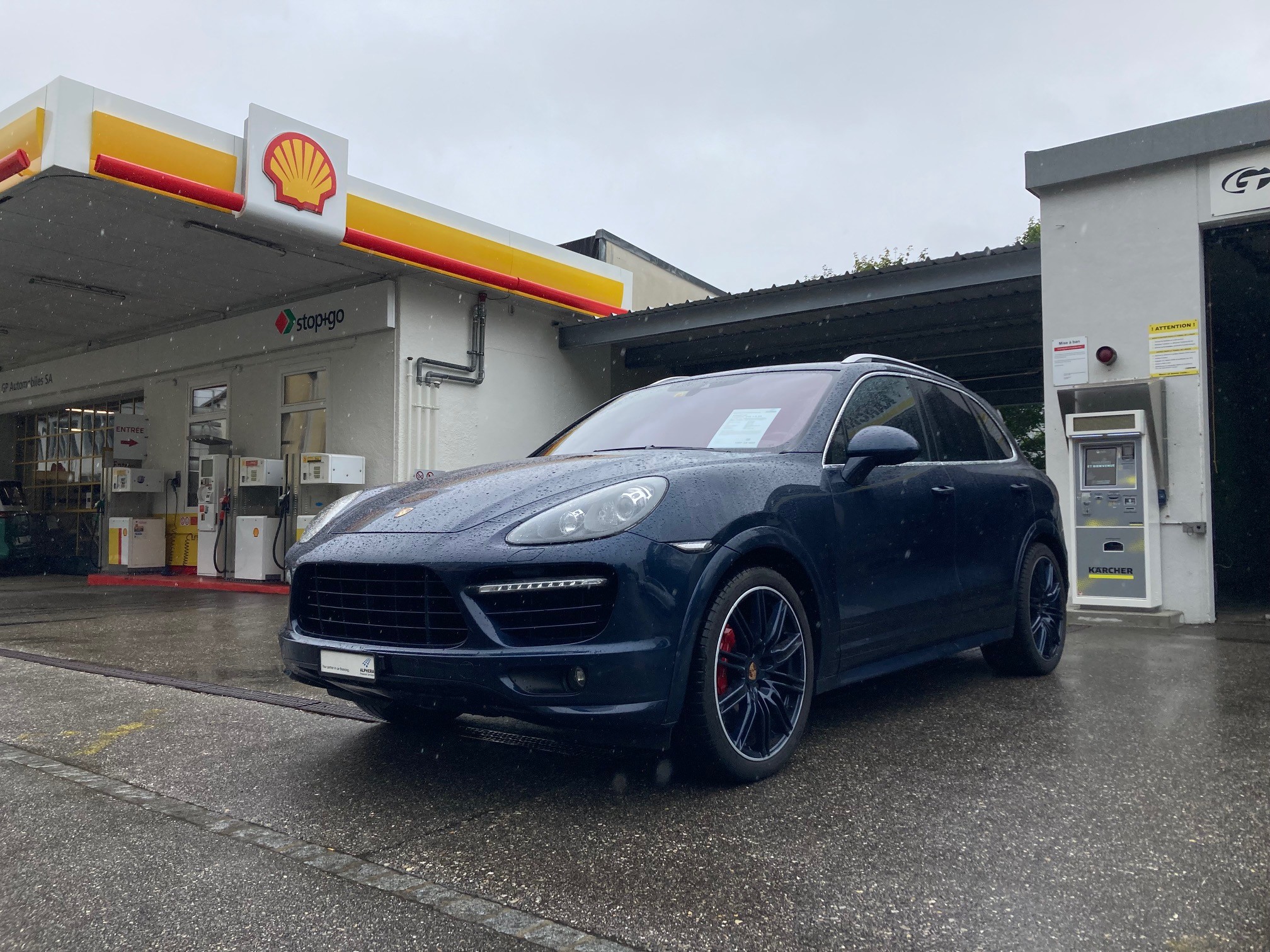 PORSCHE Cayenne GTS