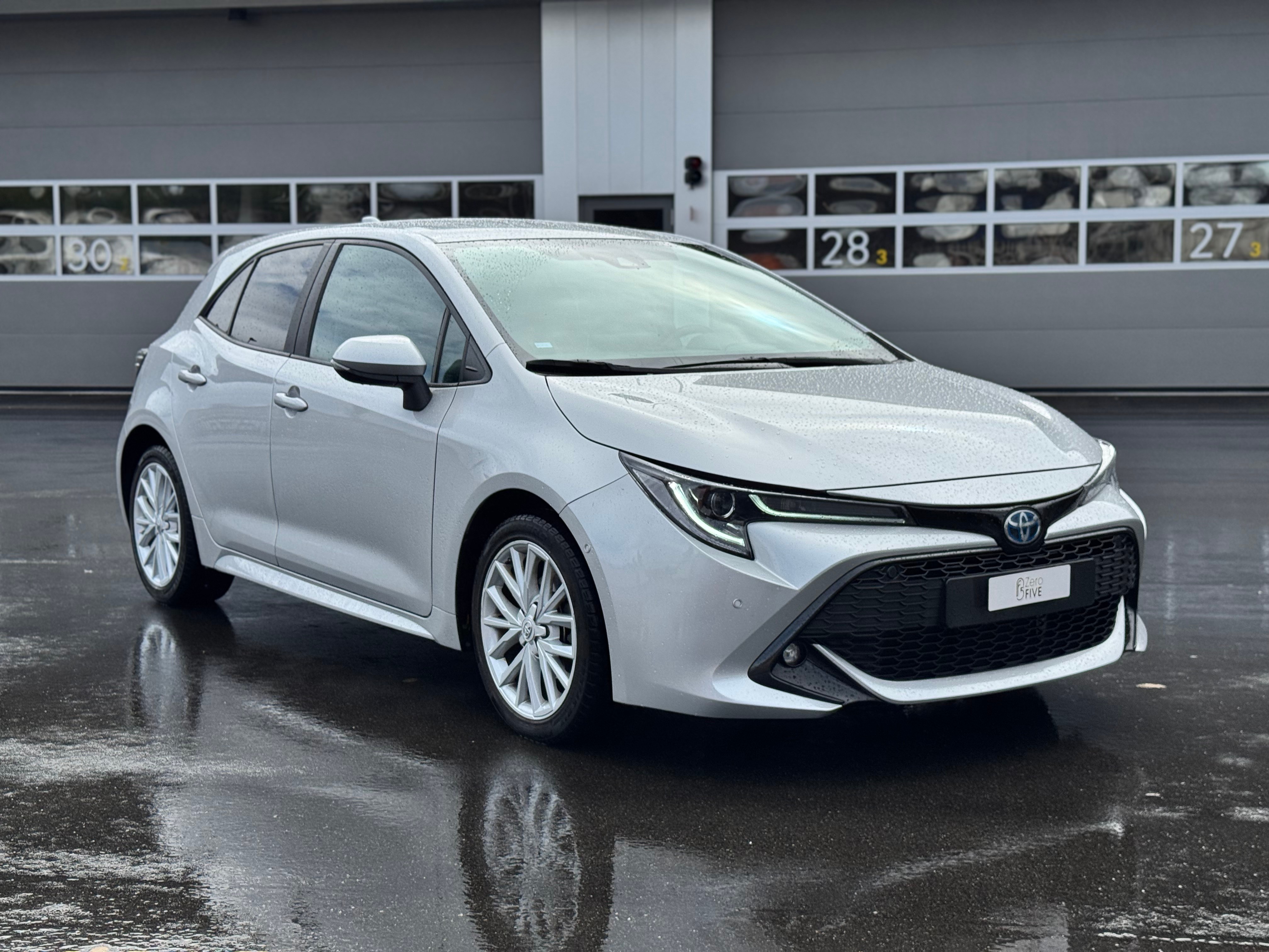 TOYOTA Corolla 1.8 HSD Trend e-CVT