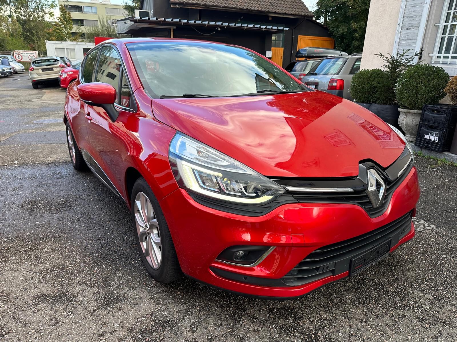 RENAULT CLIO