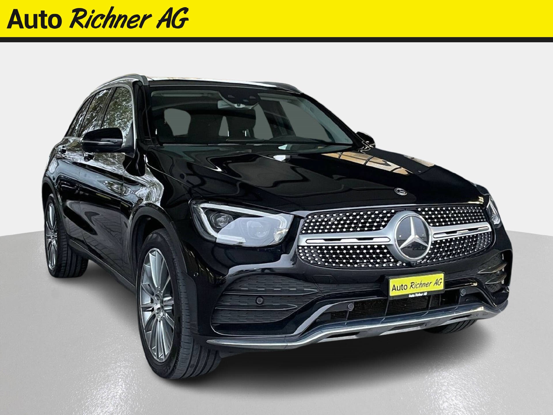 MERCEDES-BENZ GLC 300 d AMG Line 4m