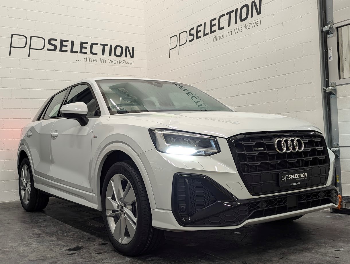 AUDI Q2 2.0 35 TDI S Line quattro S-Tronic *5J GAR LEDER NAVI+ ASSISTS CAM KEYLESS BLACK-PACK VIRTUAL UVM