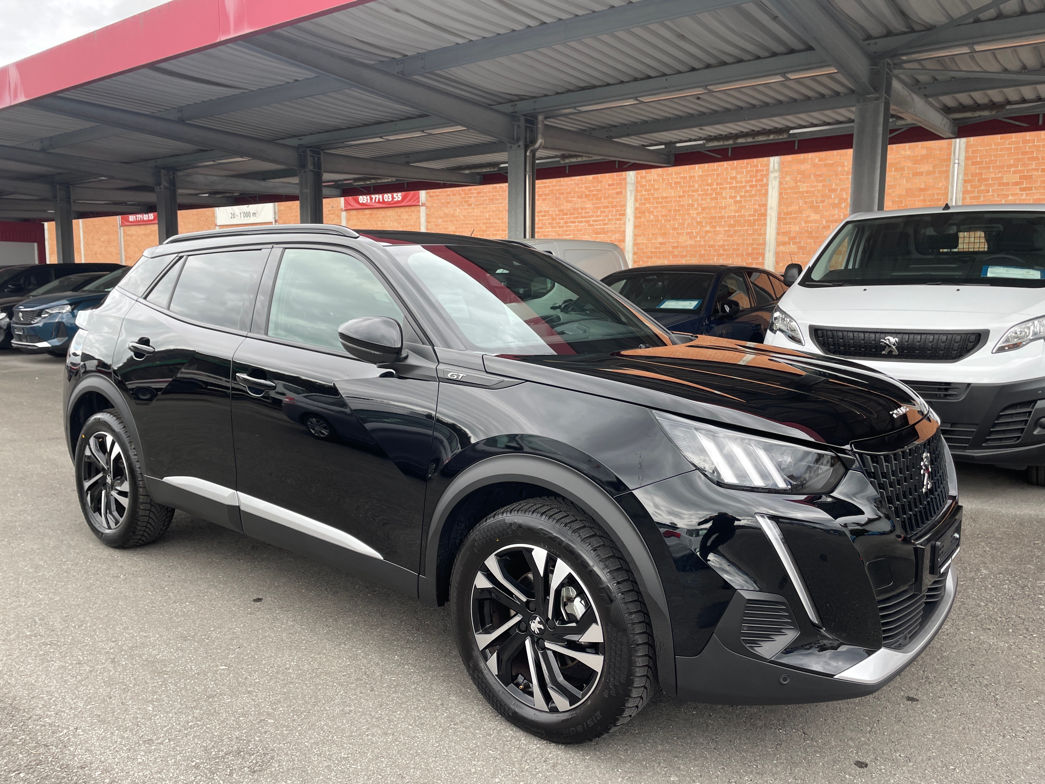 PEUGEOT 2008 1.2 PureTech GT EAT8