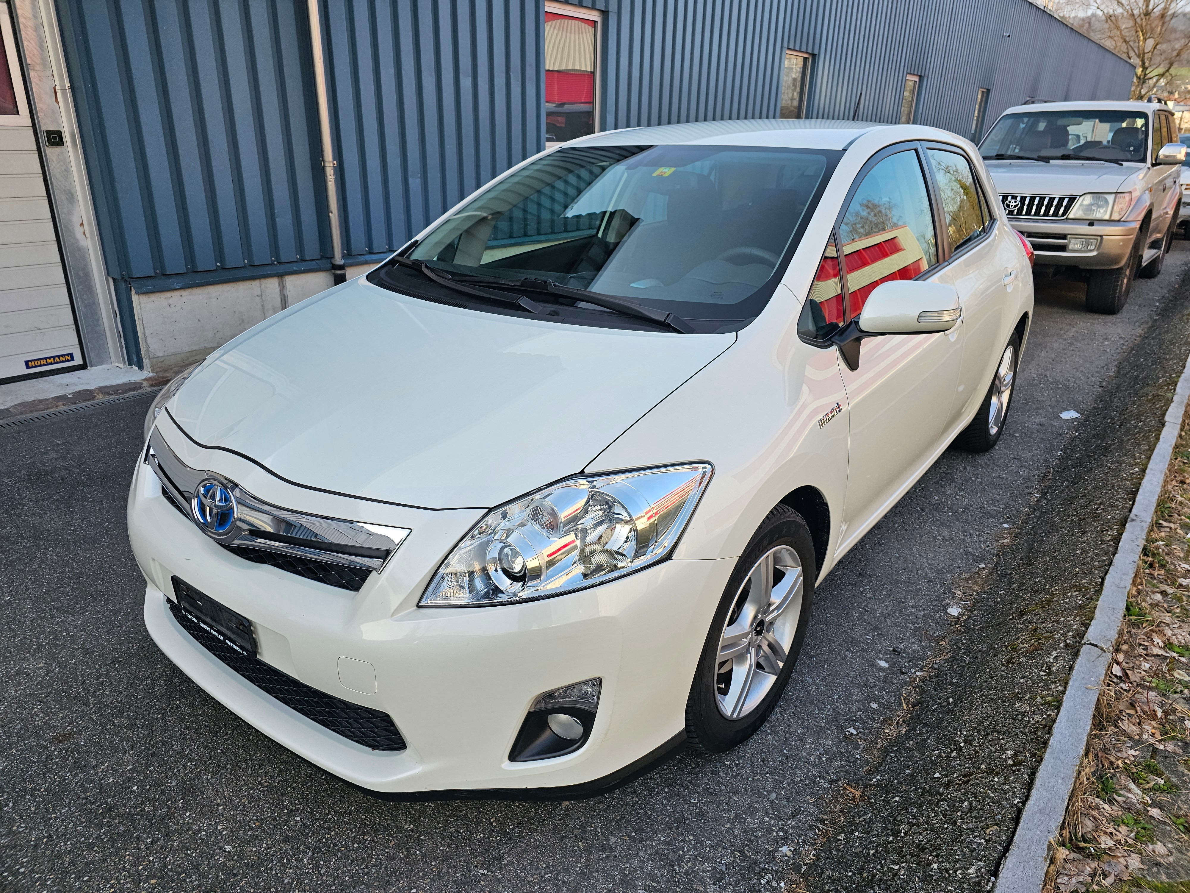 TOYOTA Auris 1.8 16V HSD Linea Sol