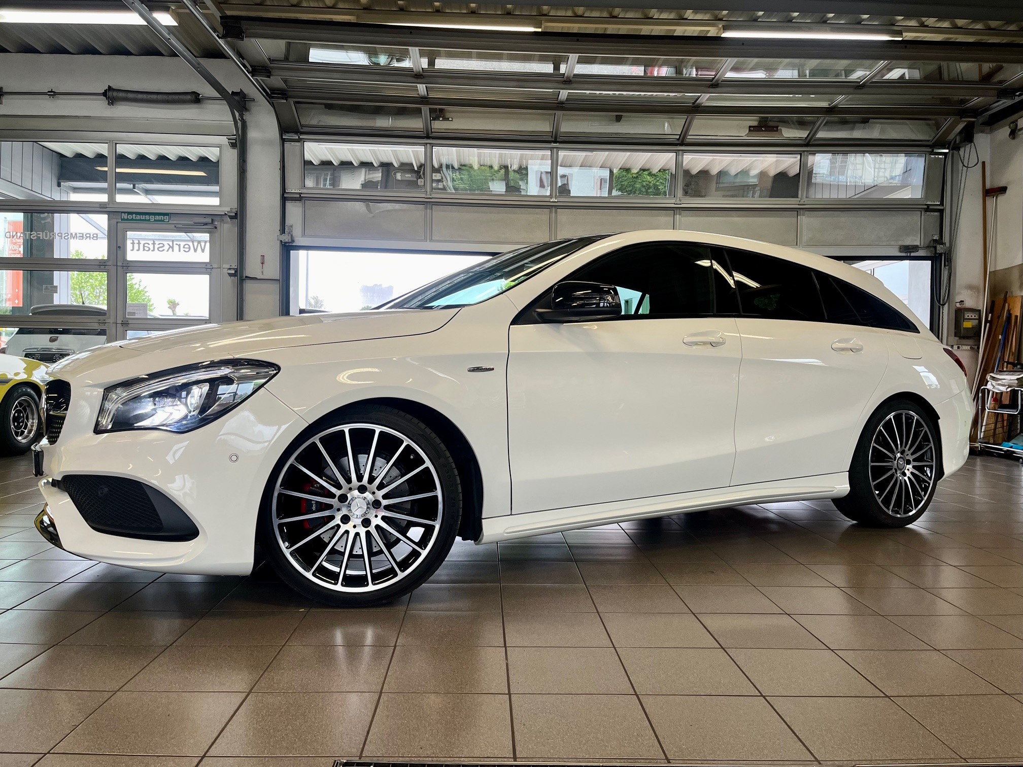 MERCEDES-BENZ CLA Shooting Brake 250 Sport 4Matic 7G-DCT