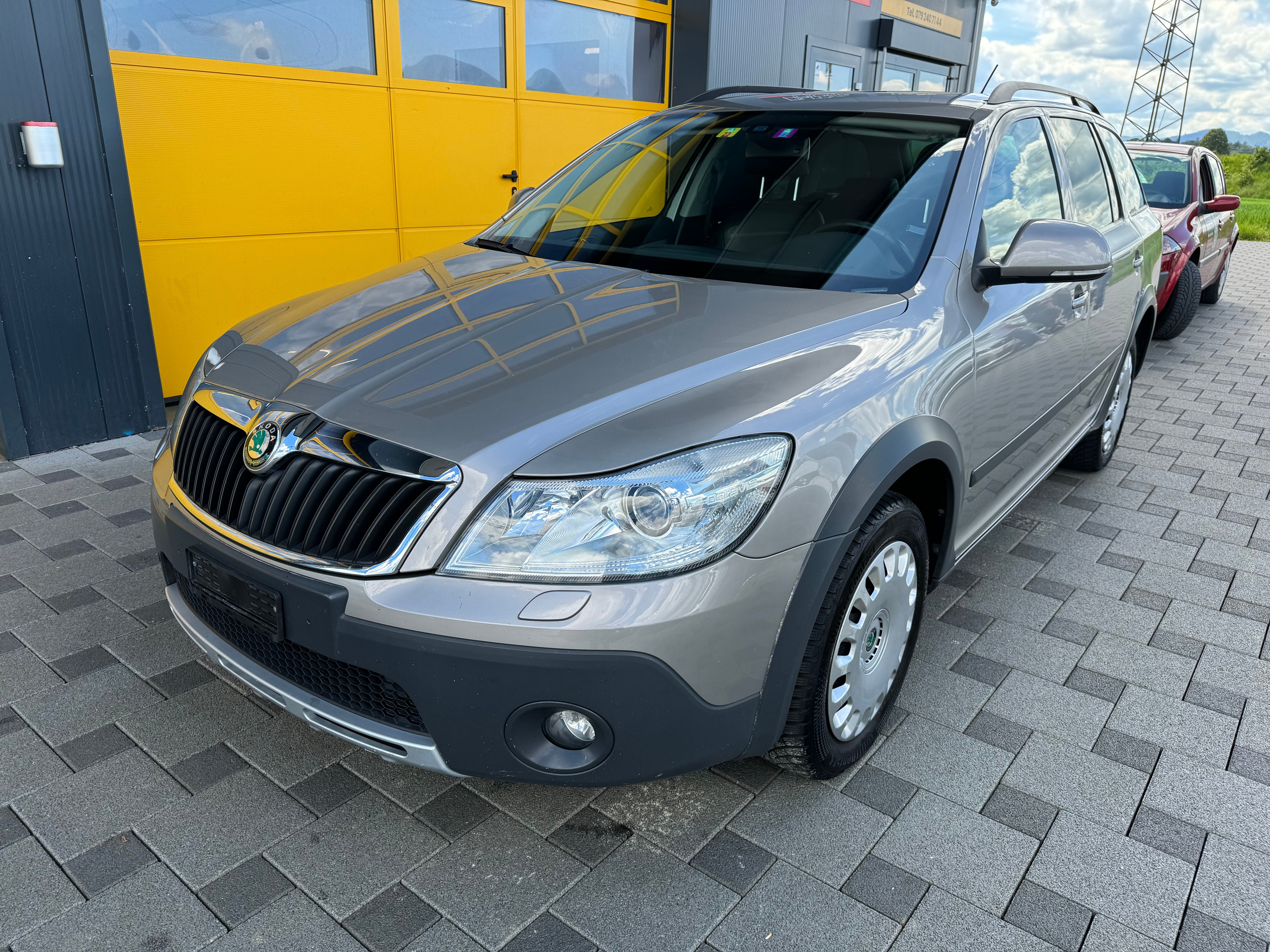 SKODA Octavia Combi 2.0 TDI Scout 4x4 DSG