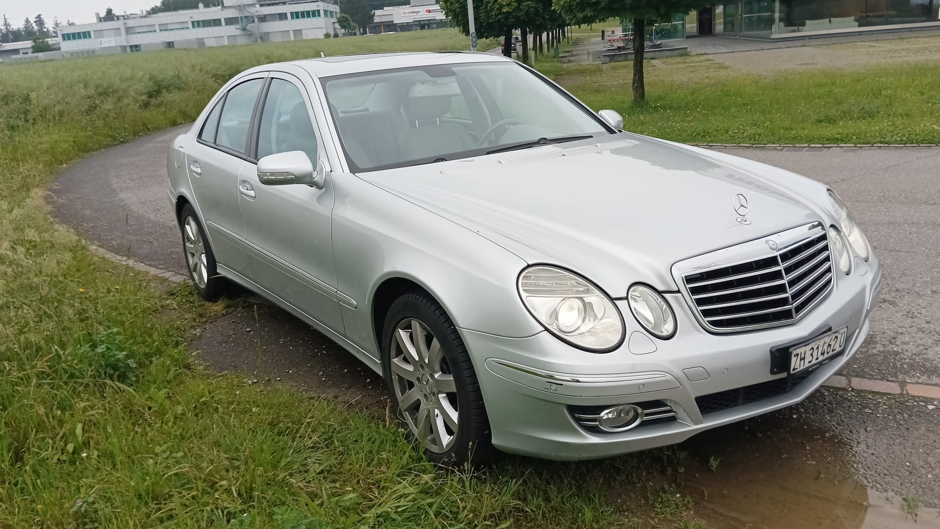 MERCEDES-BENZ E 350 Classic 4Matic Automatic