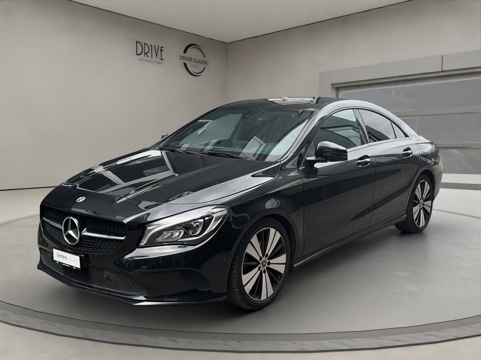 MERCEDES-BENZ CLA 200 Night Star 7G-DCT