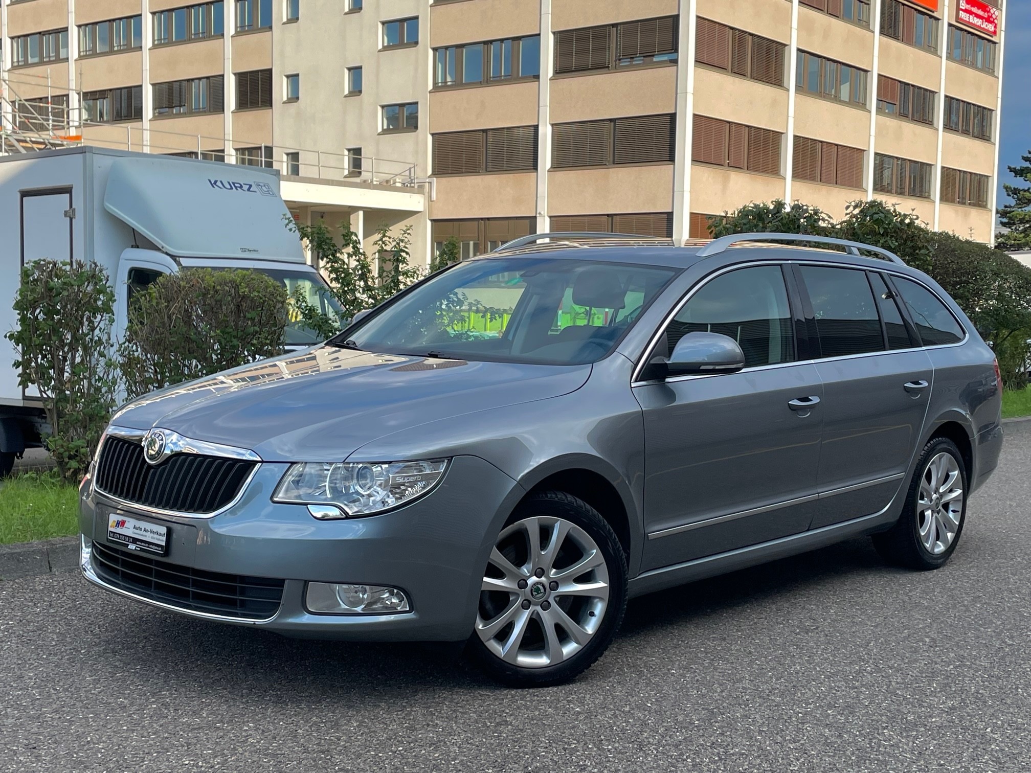 SKODA Superb Combi 1.8 TSI Ambition Frisch ab MFK