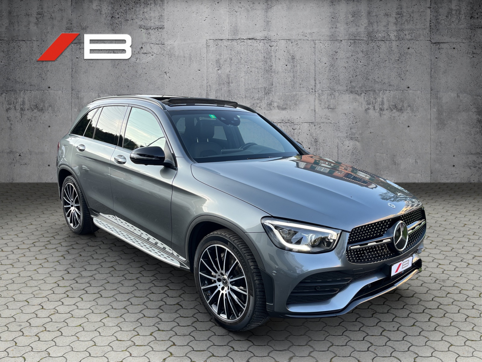 MERCEDES-BENZ GLC 300 AMG Line 4Matic 9G-Tronic