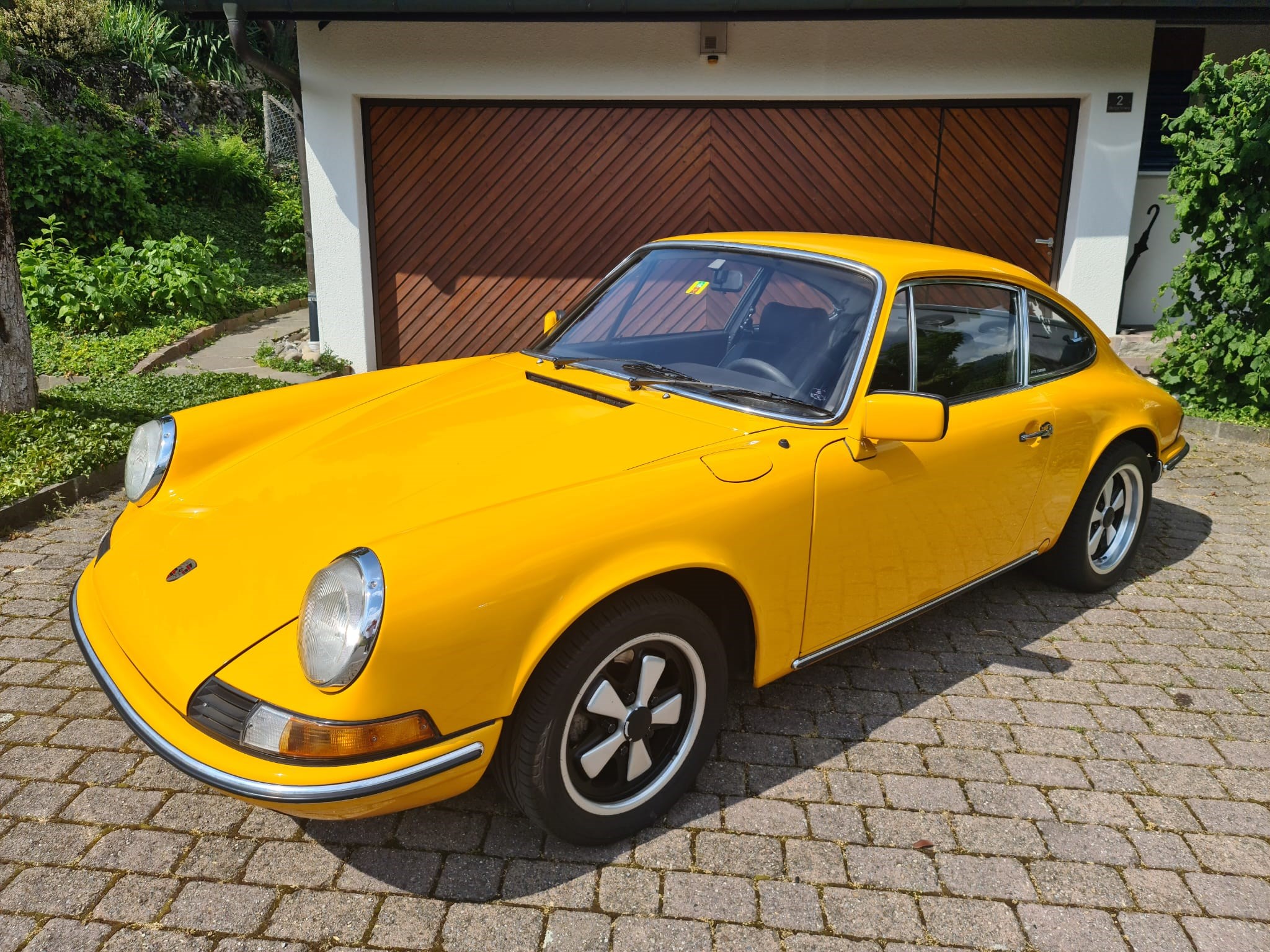 PORSCHE 911 T 2.4