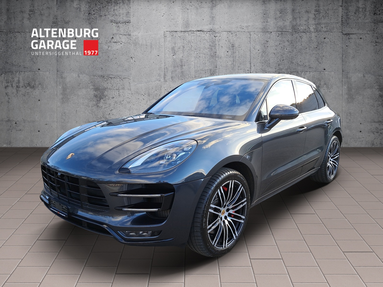 PORSCHE Macan Turbo Performance PDK