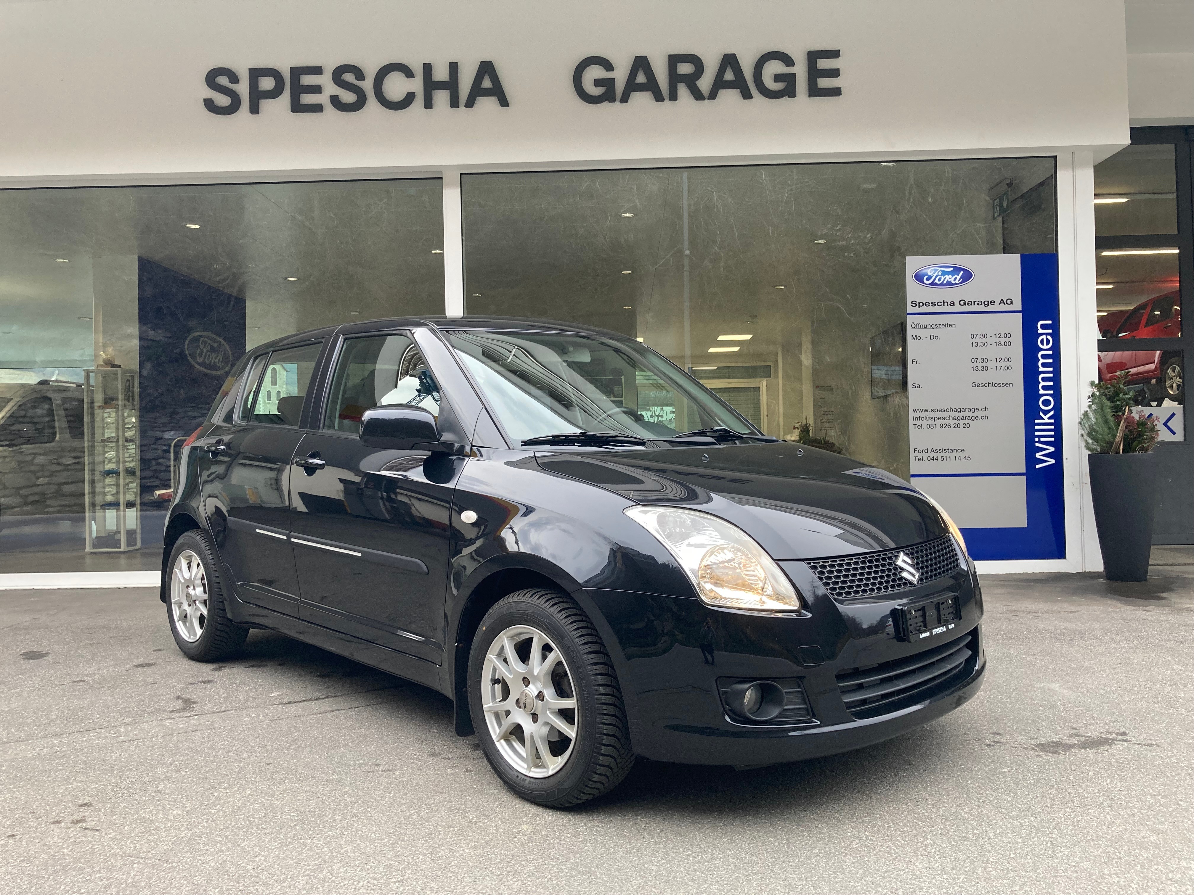 SUZUKI Swift 1.3i 16V GL Top 4x4