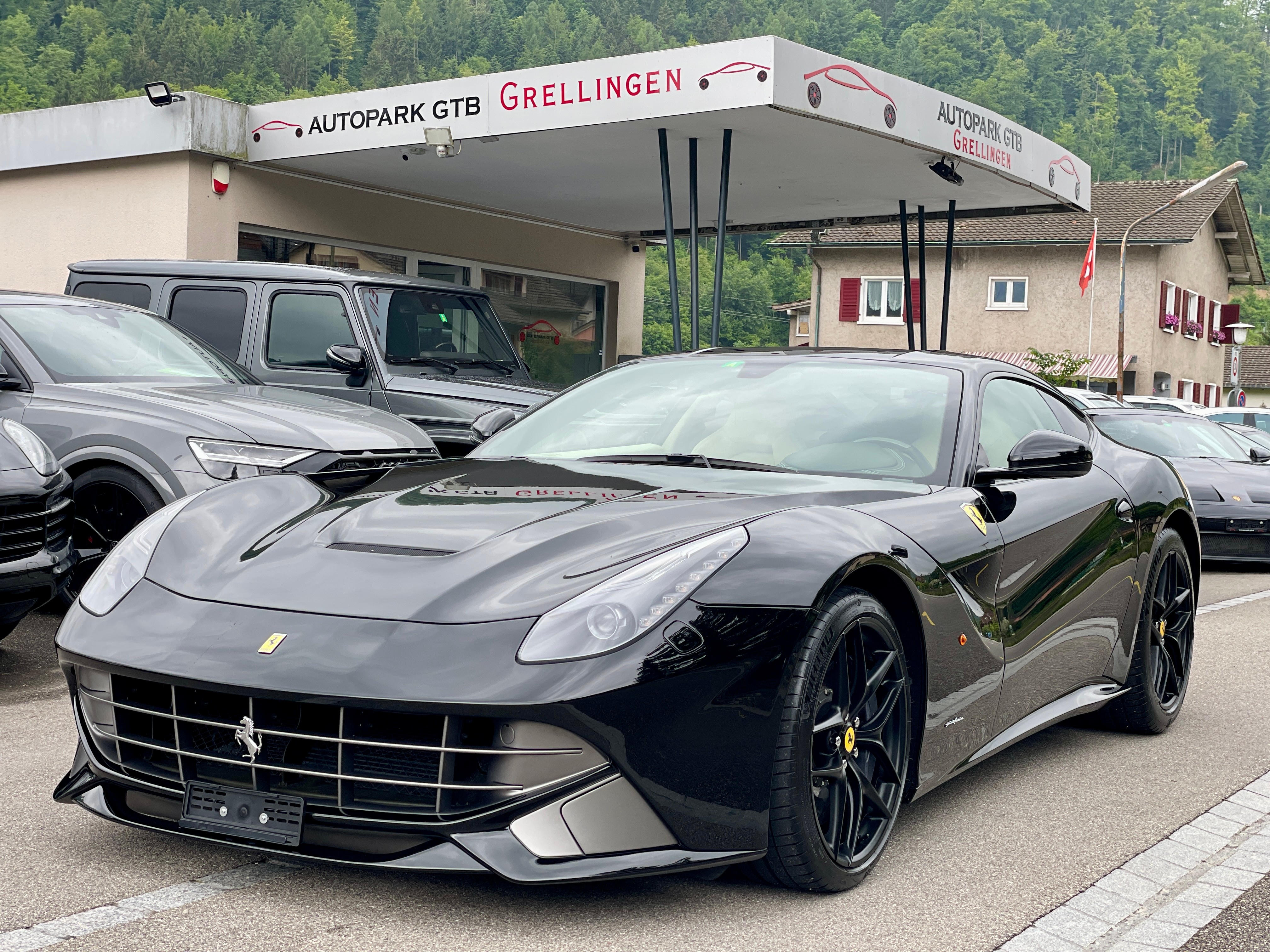 FERRARI F12 Berlinetta